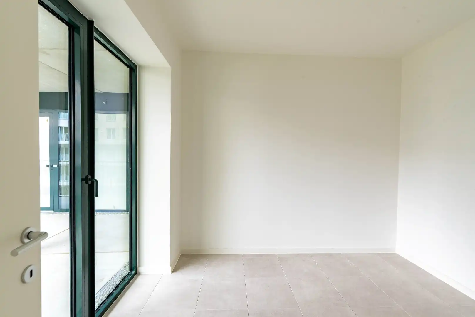 Prachtig nieuwbouw appartement met 2 slk en terras foto 21