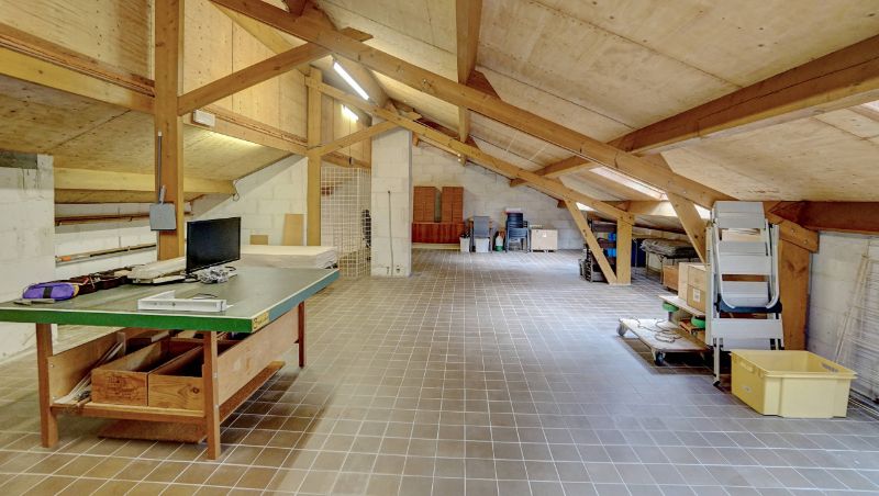 Villa van 265m² inclusief garage-kelder, op een perceel van 21a59ca foto 16