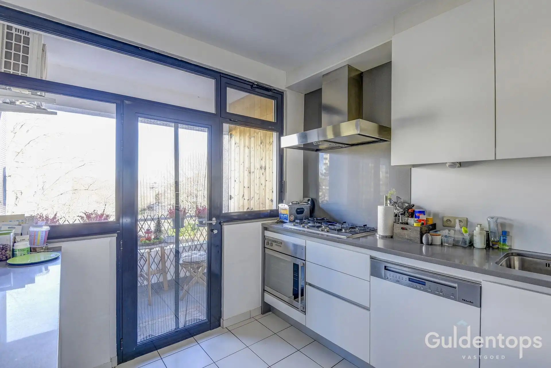Ruim instapklaar appartement 125 m²  3 slaapkamers en airco foto 3