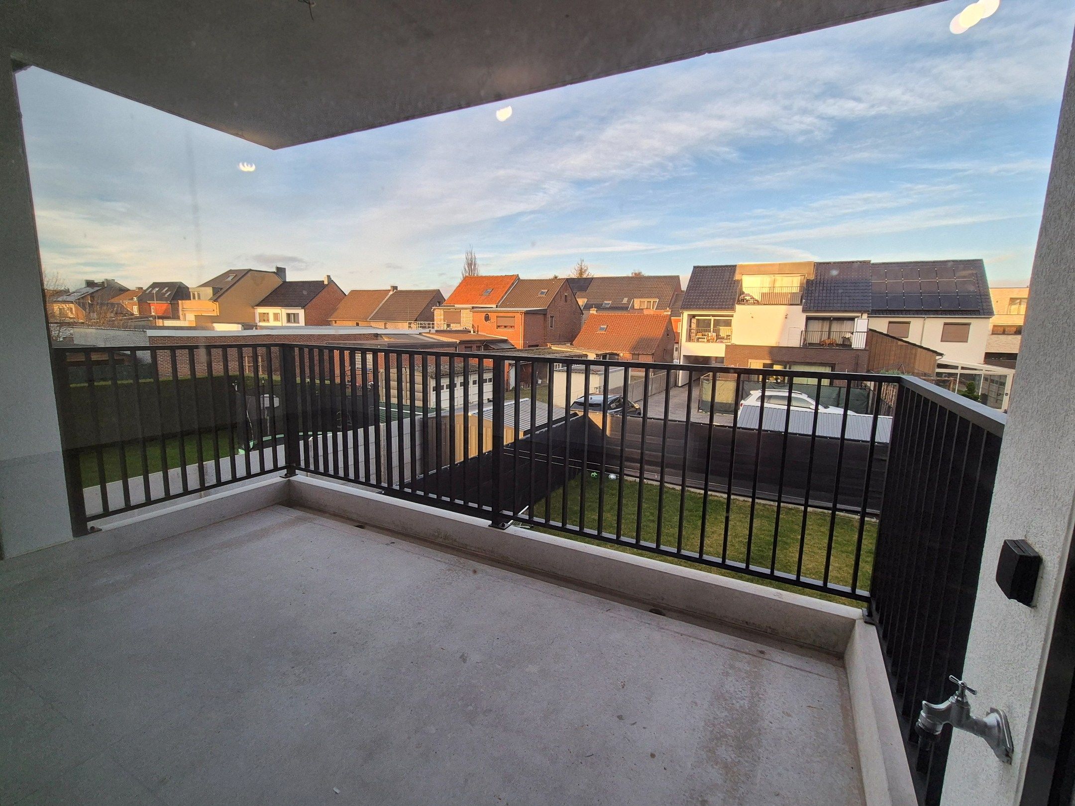 Nieuwbouw appartement met 3 slpkmrs, terras en parking foto 6