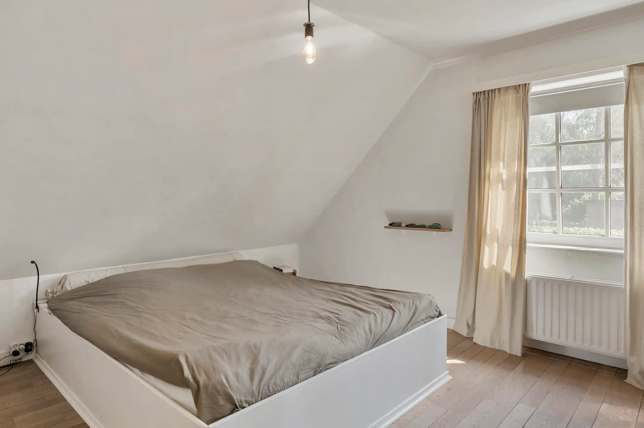 Tijdloze villa op mooi perceel van ca. 1.841m² in een uiterst rustige omgeving in Brasschaat! foto 10