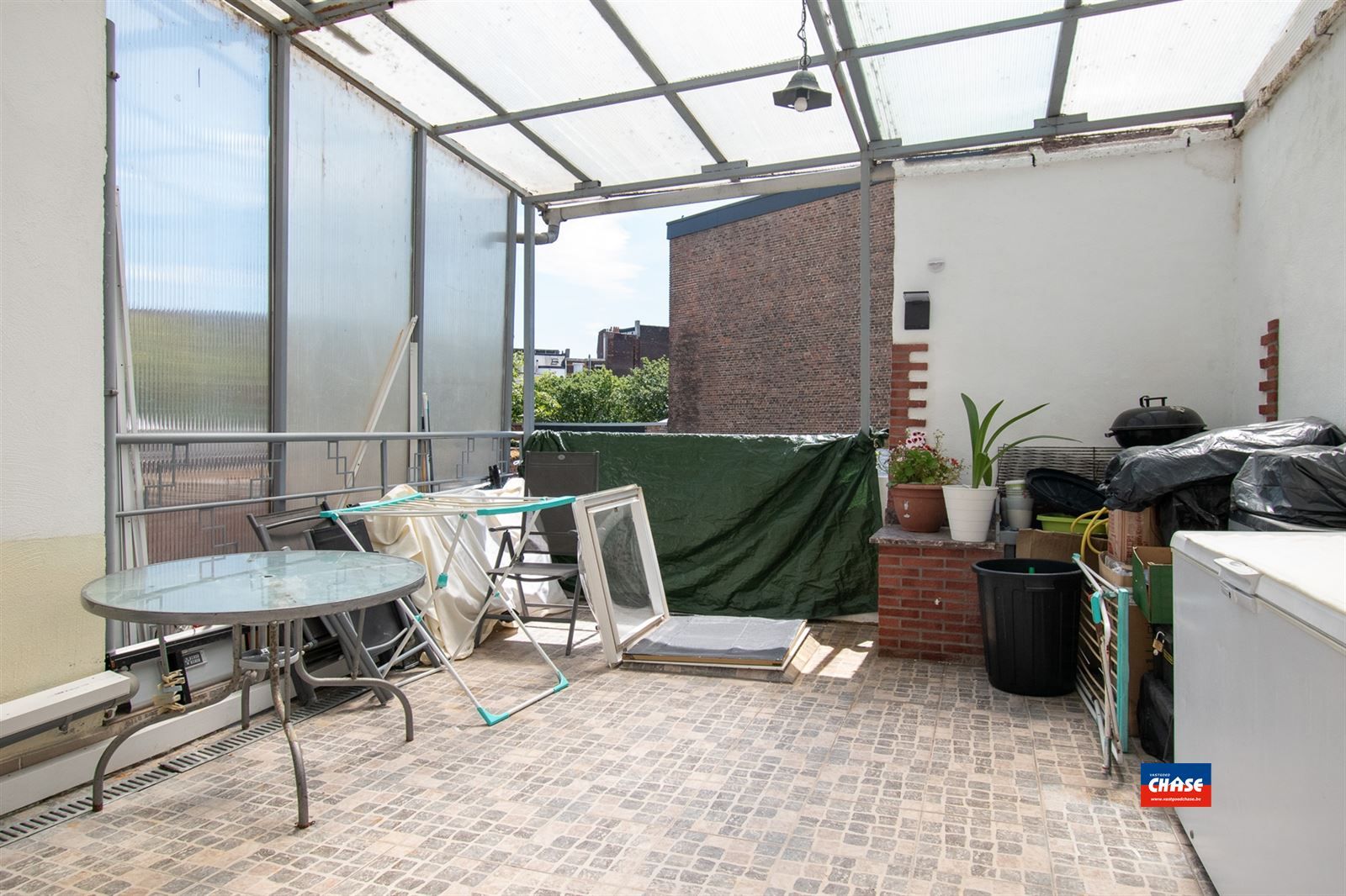 Ruime woning op toplocatie met 4 slaapkamers, 3 keukens en 3 badkamers foto 14