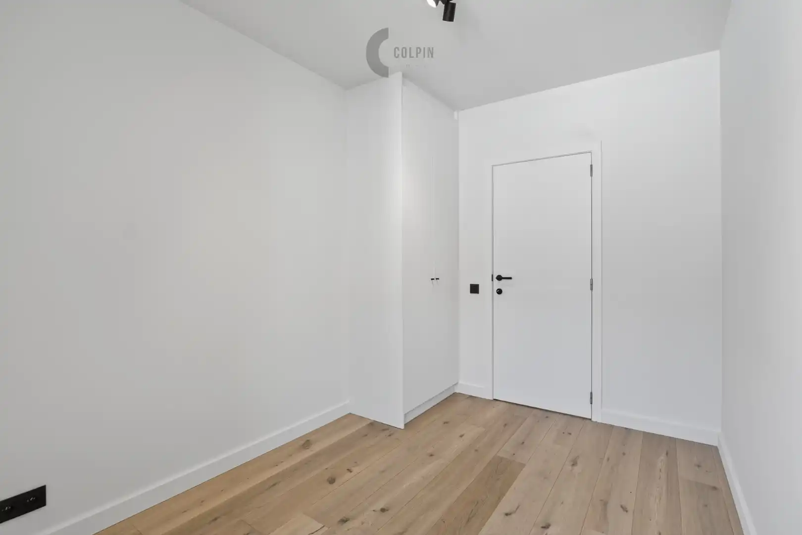 Luxueus gerenoveerd & ruim appartement (107 m2) foto 9