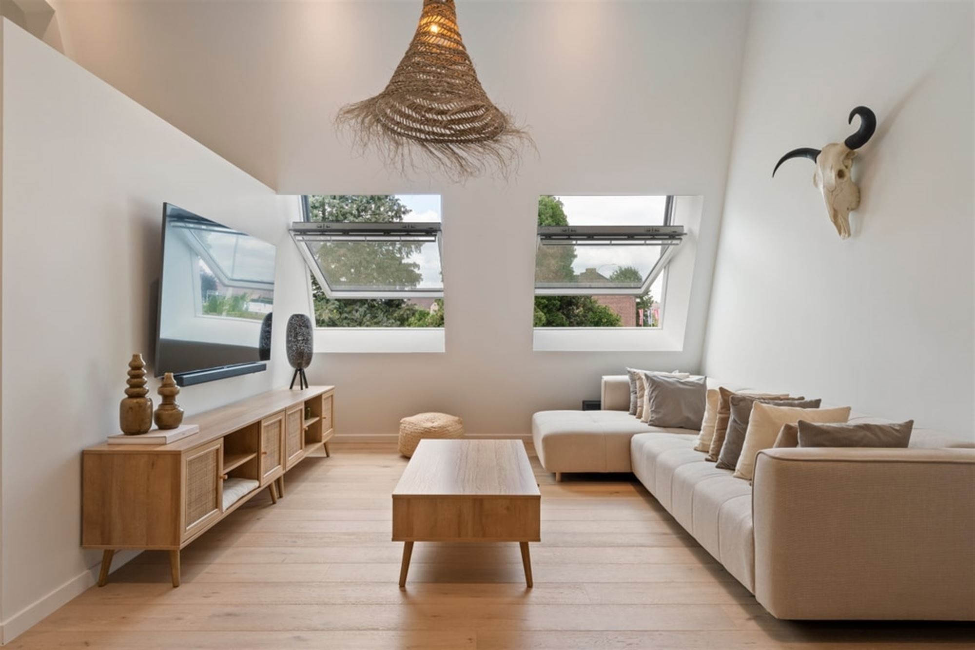 UNIEKE DESIGNWONING MET MODERNE AFWERKING EN STIJVOLLE ARCHITECTUUR foto 31