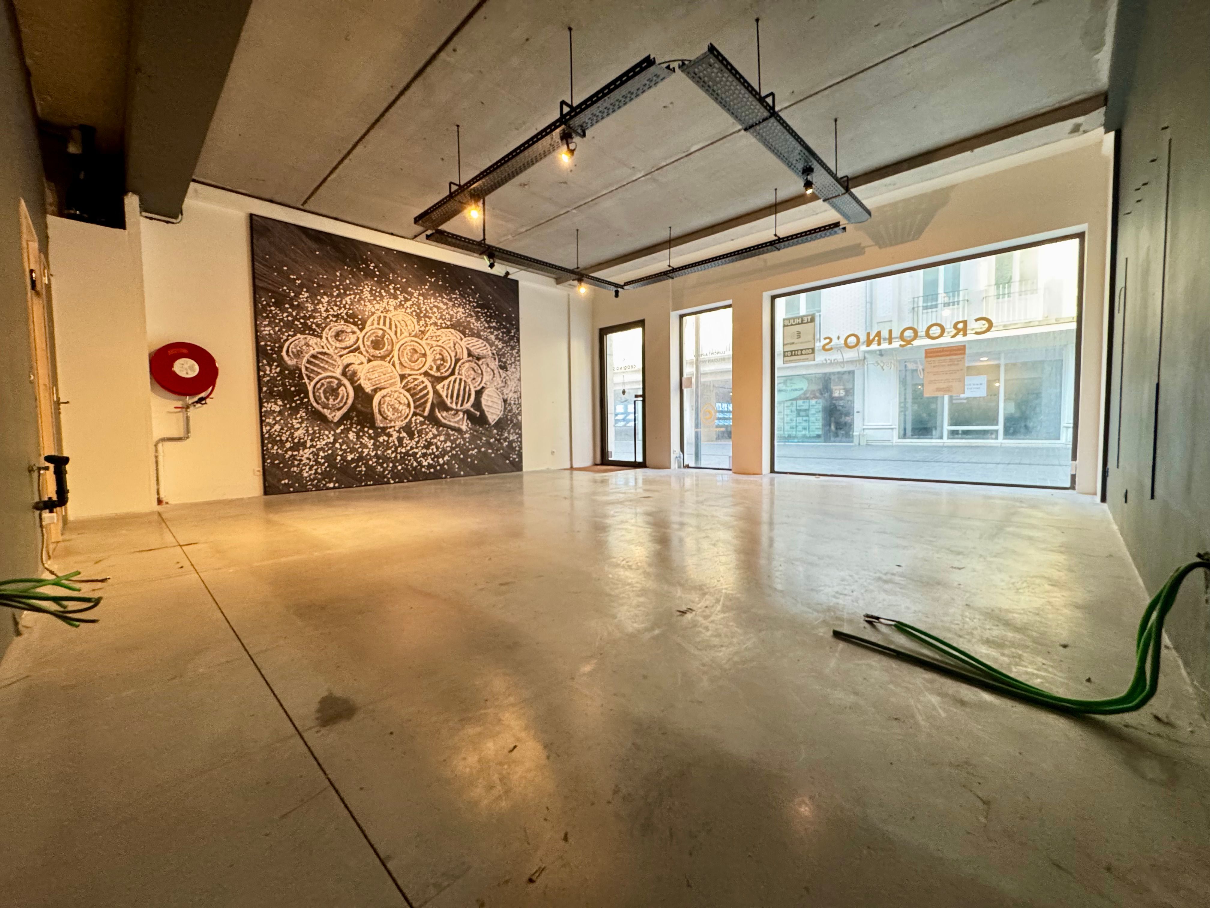 Handelsgelijkvloers 75m² foto 3