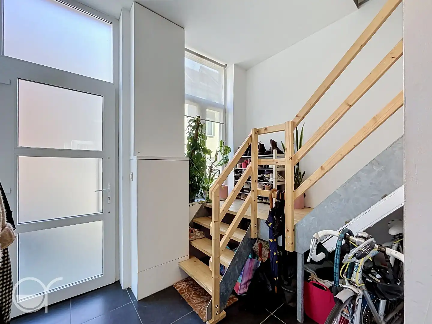 Gezellige instapklare woning met 2 slaapkamers foto 2