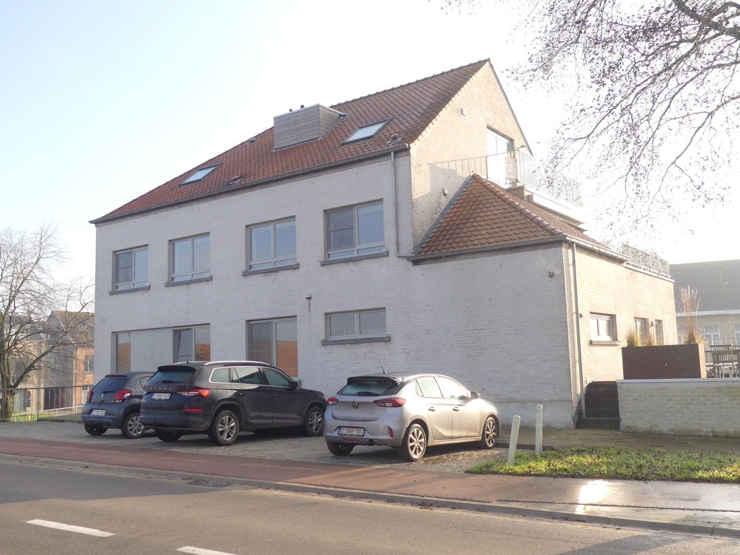 Lichtrijk dakappartement met 2 slaapkamers foto 2