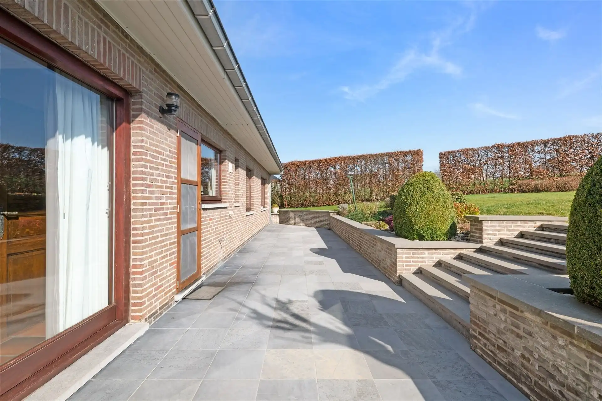 Ruime villa met prachtig uitzicht foto 14