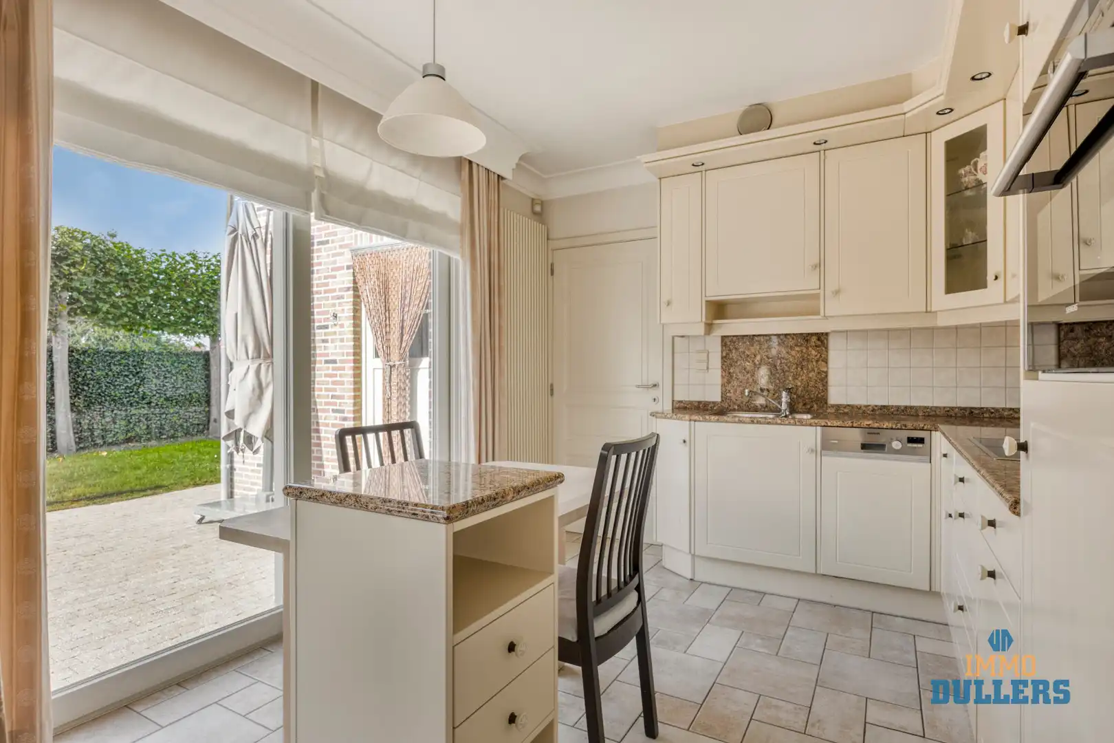 Tijdloze en degelijk afgewerkte woning in de Sellestraat te Peer - ideaal voor uw nieuwe thuis! foto 7