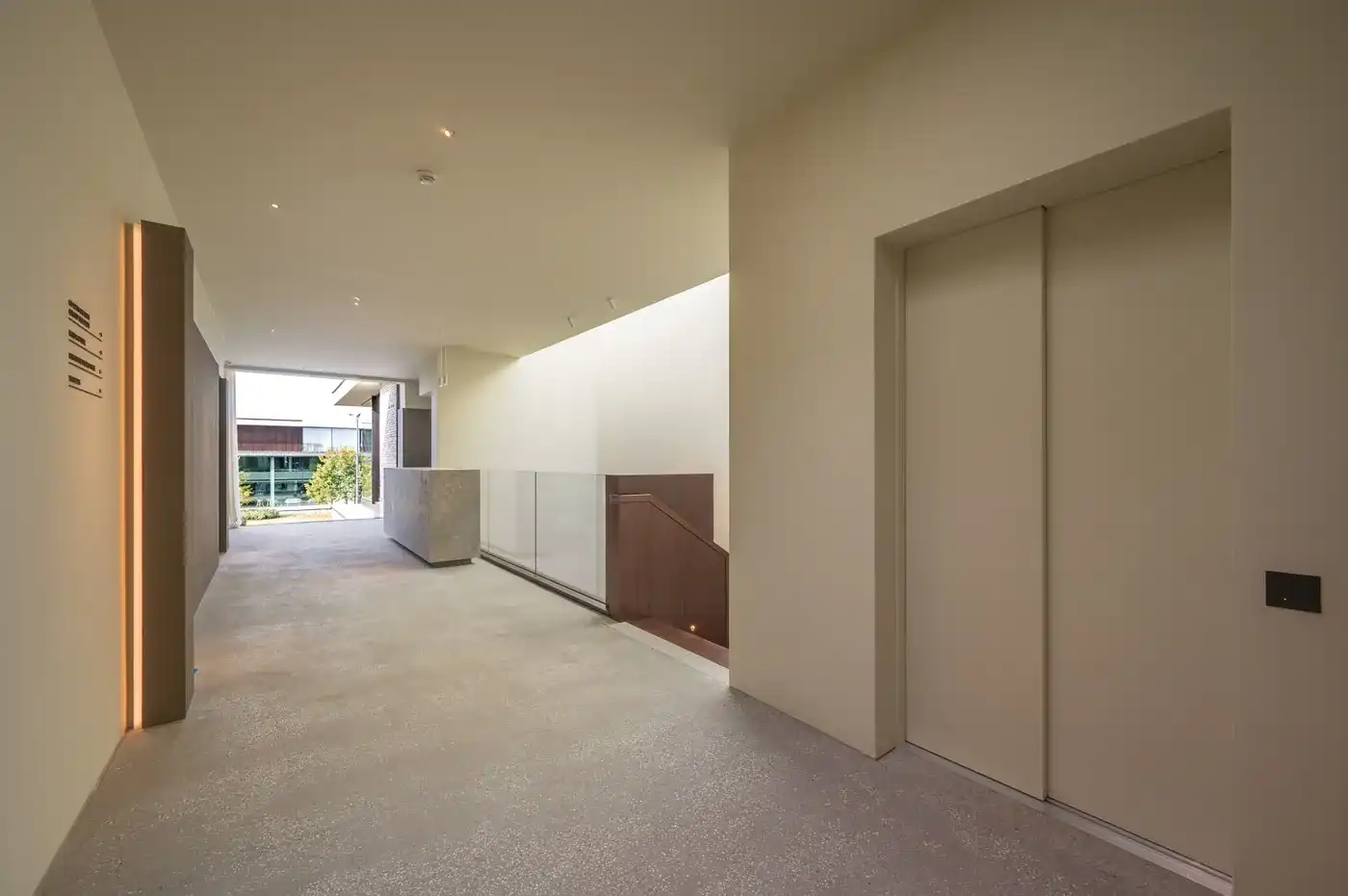 Kantoorruimte van ca. 145 m² te huur – professionele en gedeelde kantooromgeving foto 7