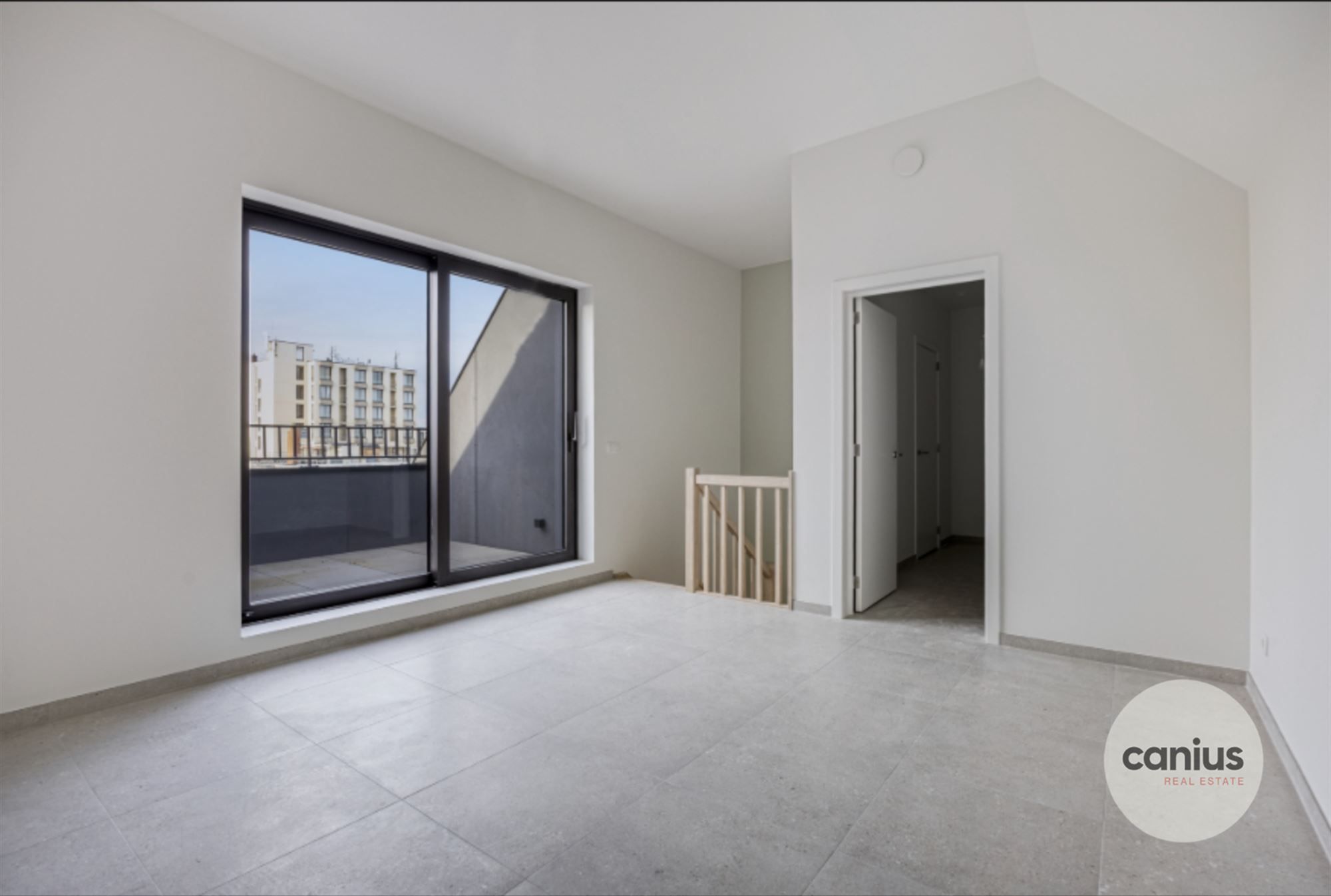 RUIM DUPLEXAPP. MET 3 SLPKS EN 2 TERRASSEN foto 16