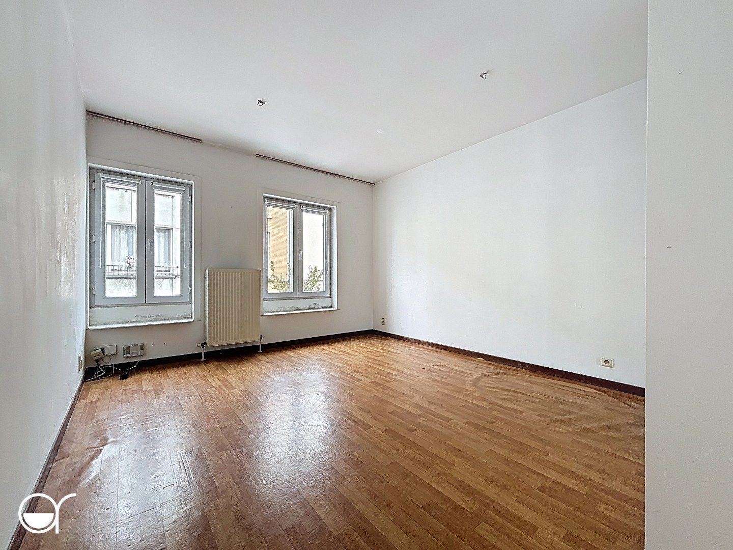 Op te frissen woning met grote tuin nabij Stropkaai foto 17