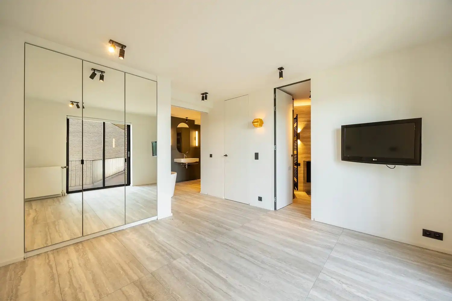 Luxueus en energiezuinig hoekappartement (260m²) op de 6de verdieping met prachtig uitzicht op het Stadspark foto 37