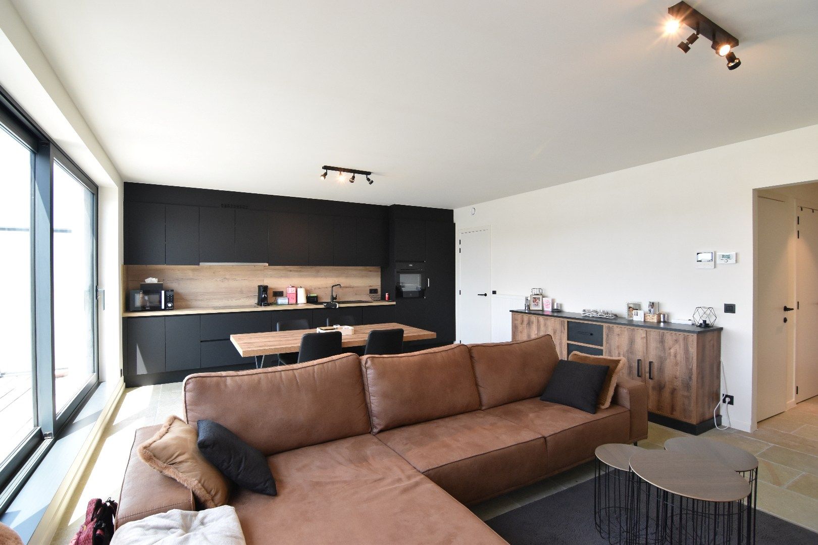 Lichtrijk appartement foto 3