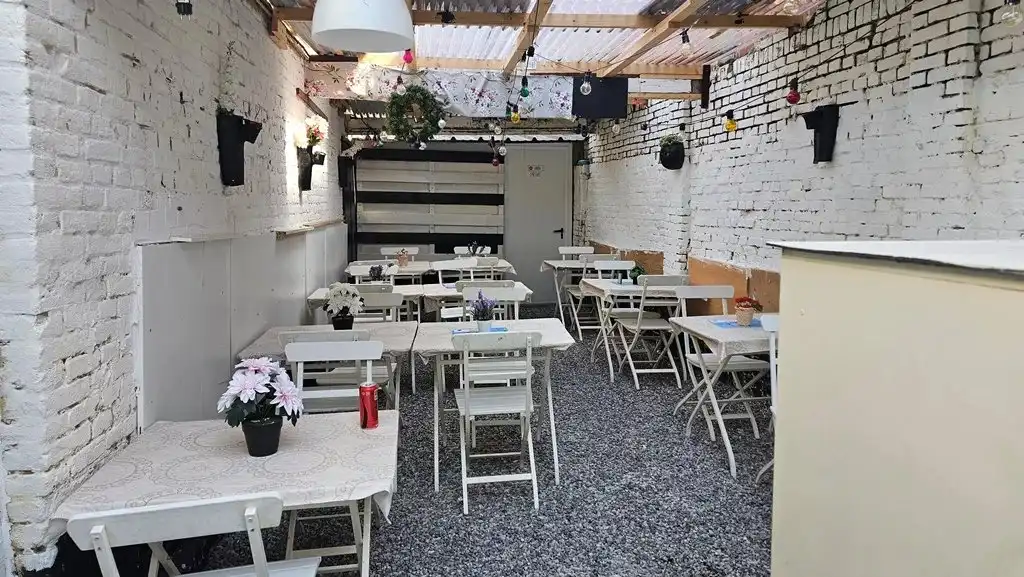 Te koop: Handelspand met topcommerciële ligging nabij Kolonel Dusartplein – Hasselt foto 4