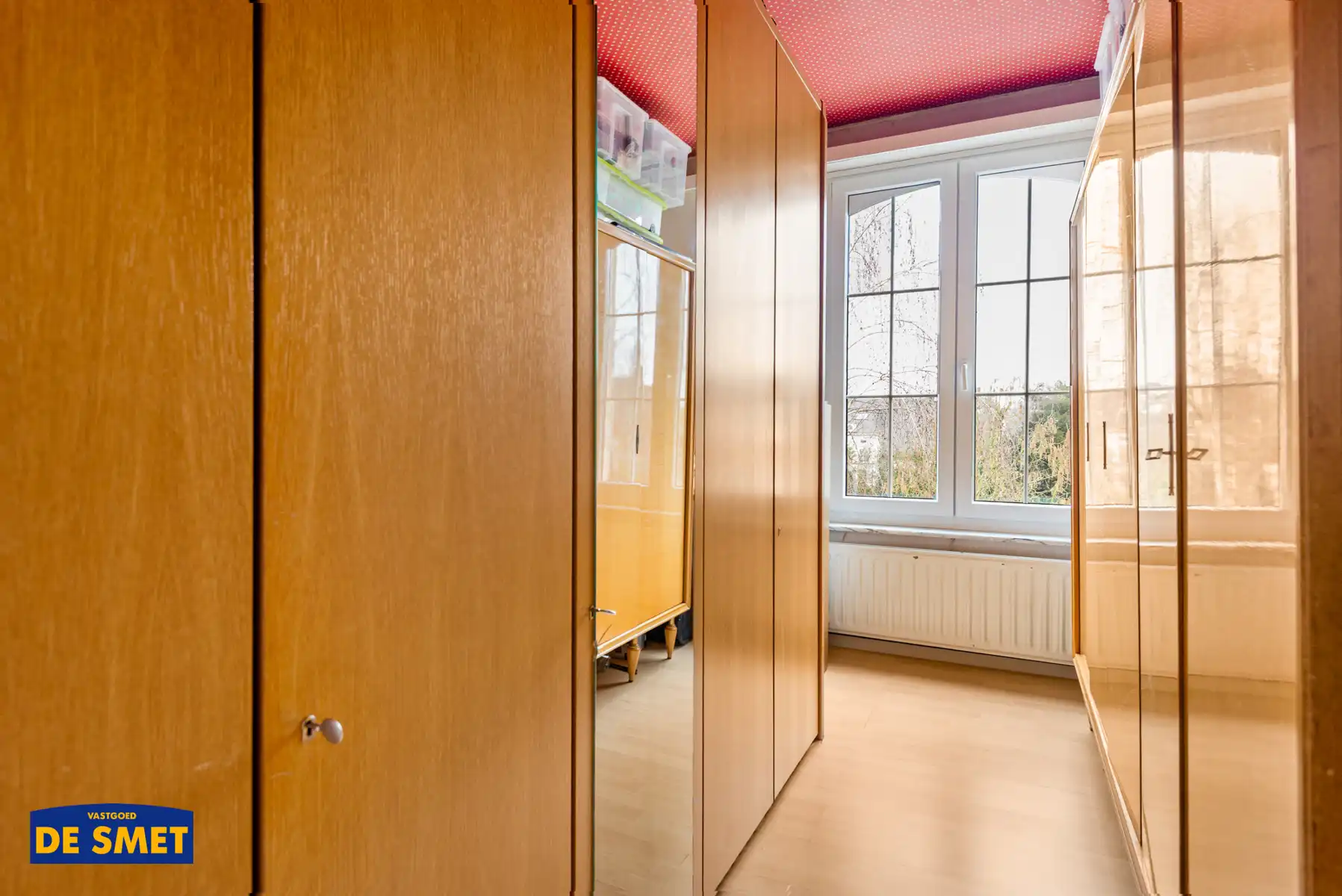 Halfopen bebouwing op toplocatie in rustige buurt foto 18