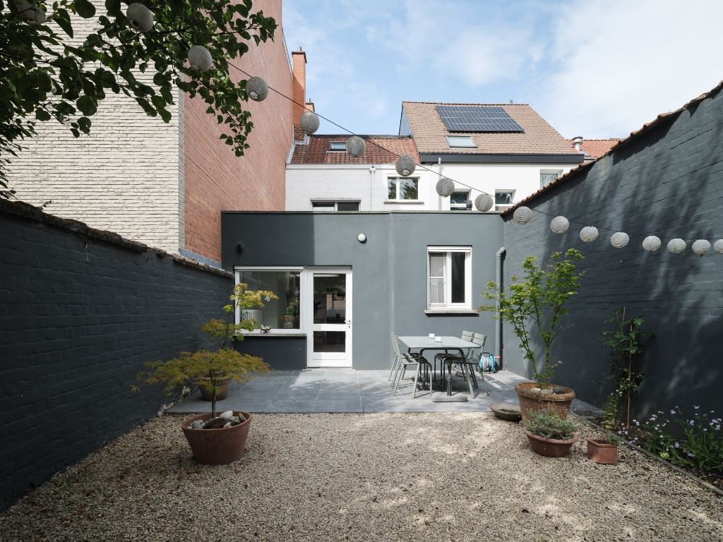 Instapklare gezinswoning met vier slaapkamers nabij de Bijlokesite foto 7