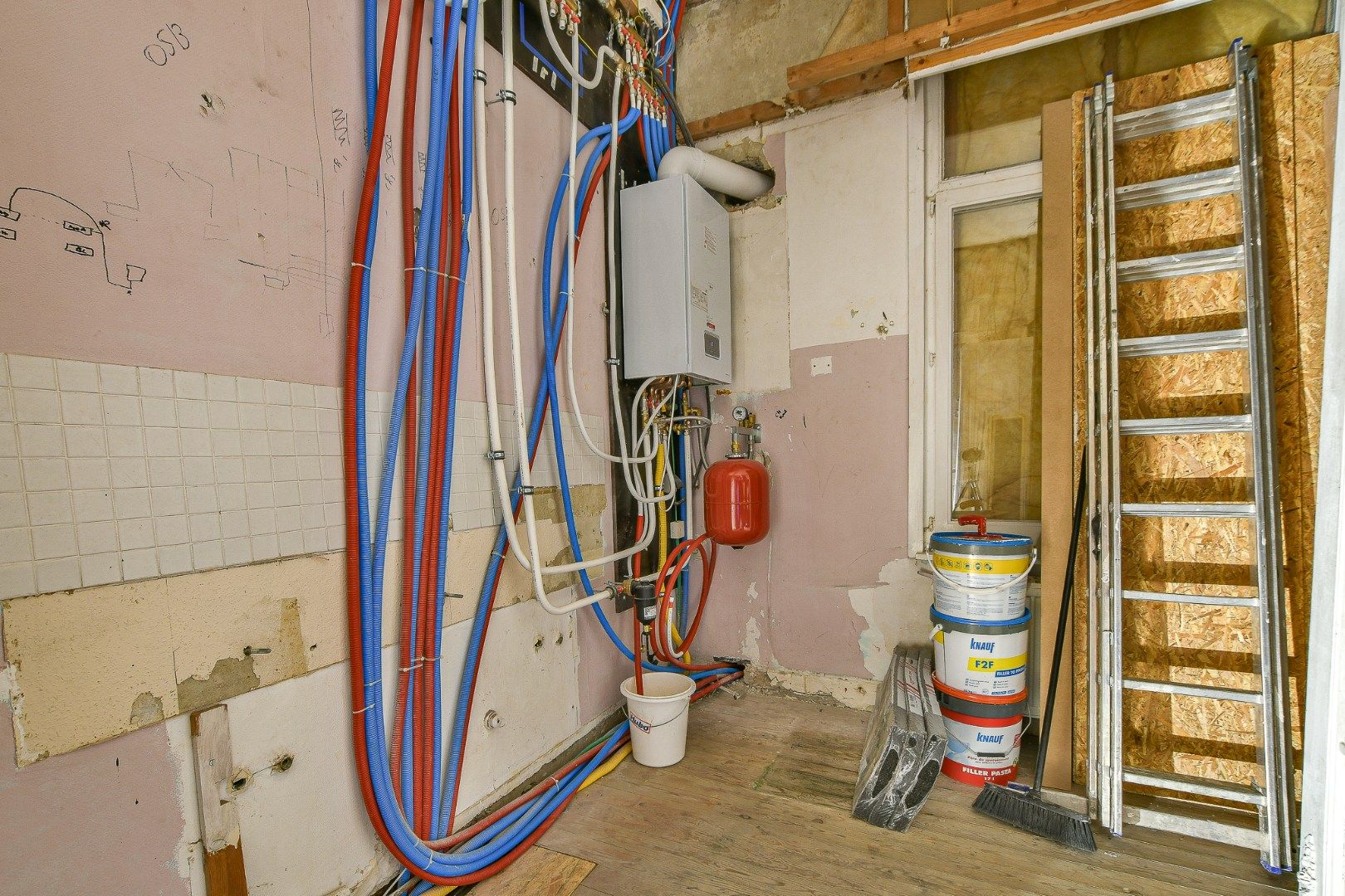 Ruim gerenoveerd herenhuis in hartje Blankenberge - vlakbij strand en zee!  foto 25