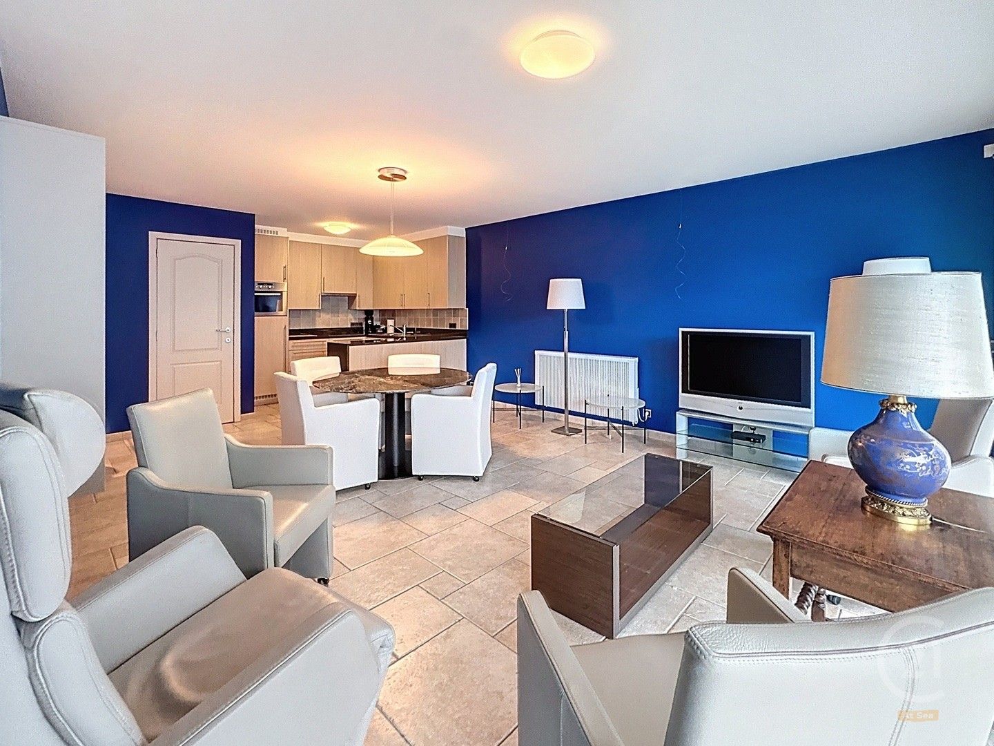 Aangenaam appartement met zijdelings zeezicht én ruim terras in Middelkerke foto 2