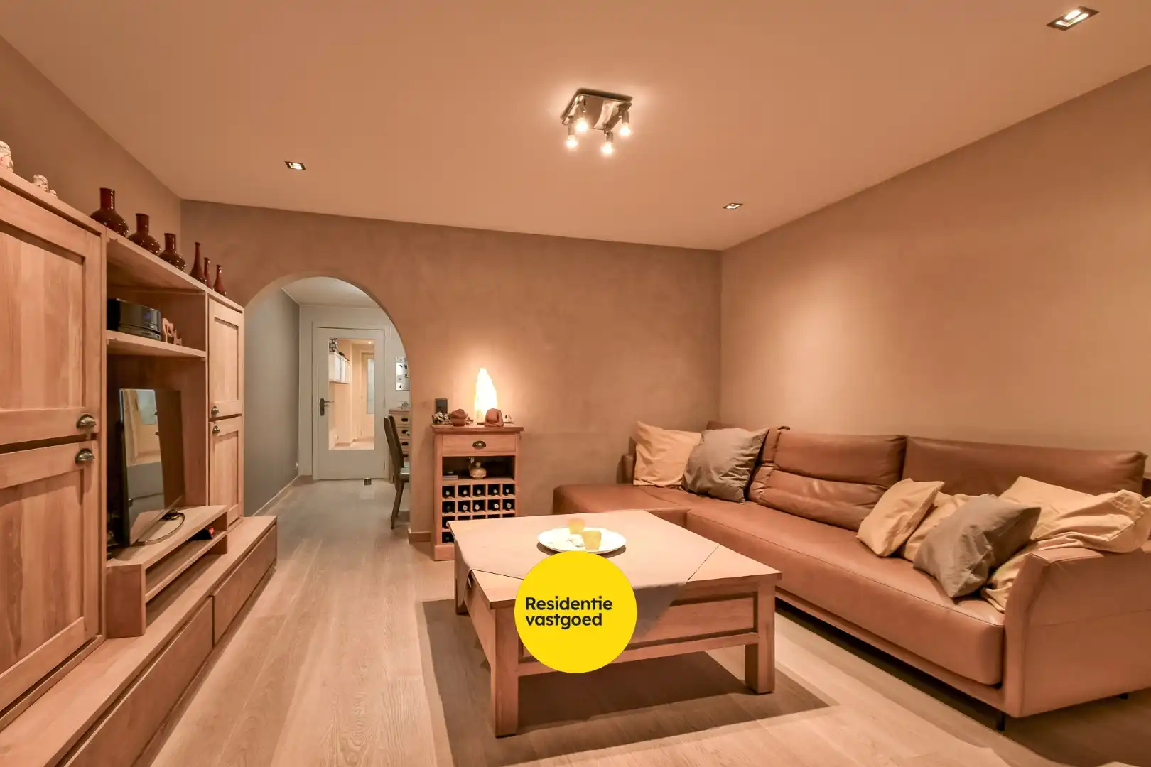 Prachtige woning met ruime garage in Roeselare! foto 2