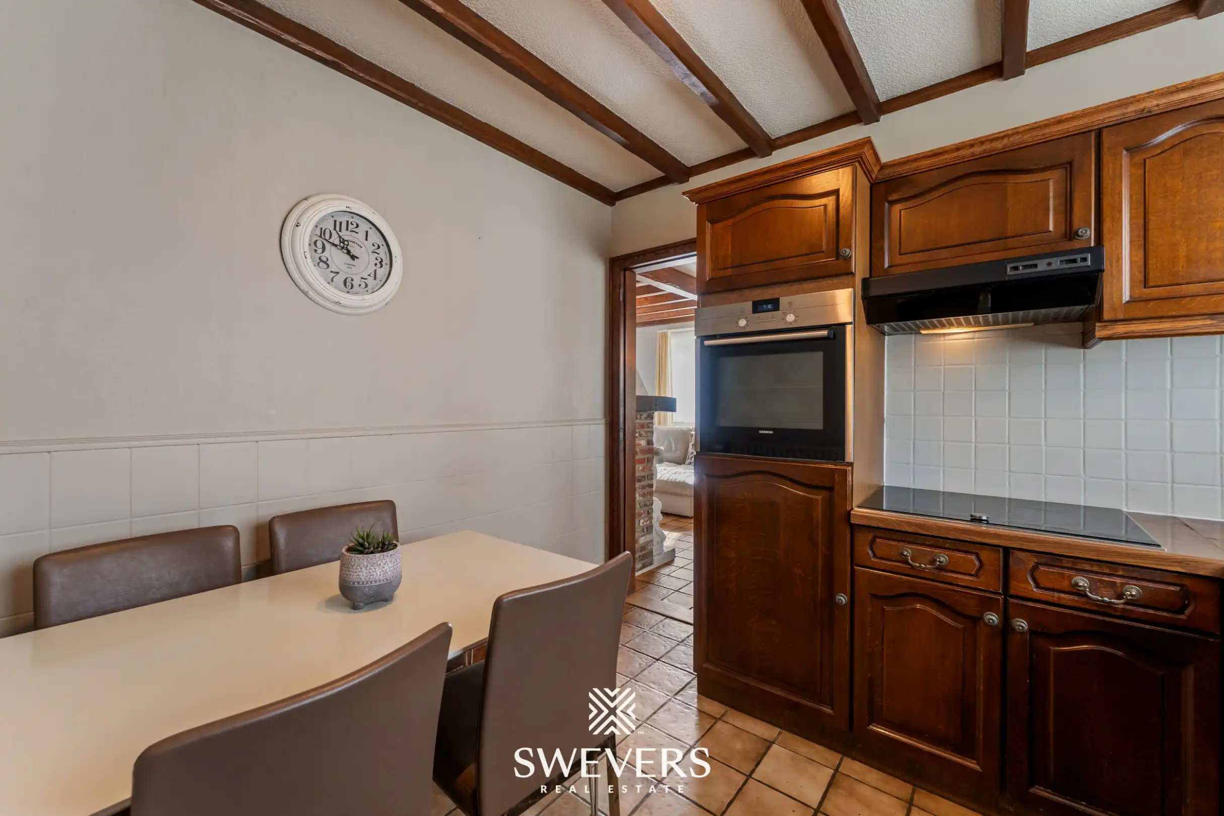 Instapklare woning in doodlopende straat met veranda en zuidwest gerichte tuin foto 14