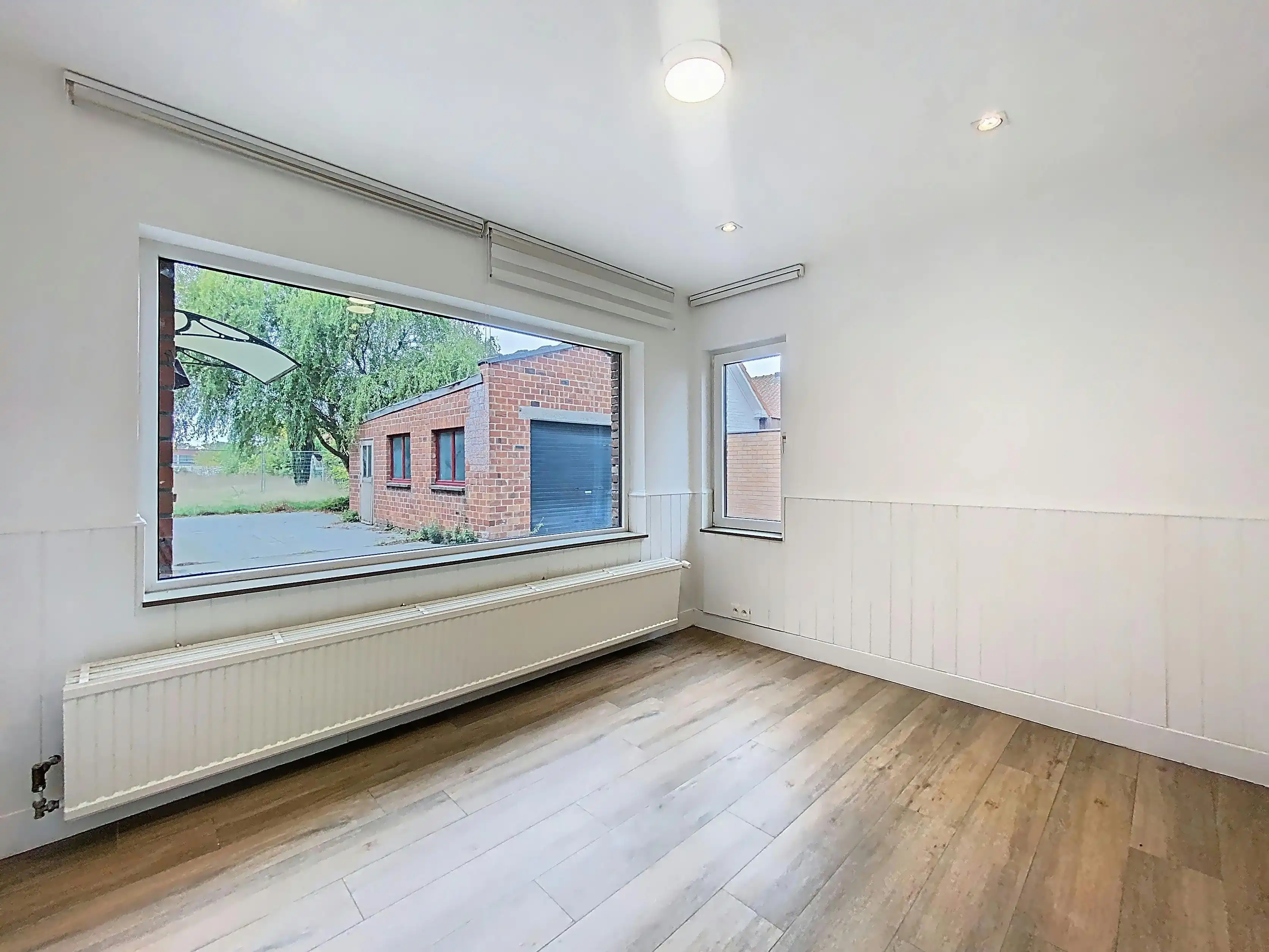 Ruime halfopen woning met 5 slaapkamers in Aalter foto 4