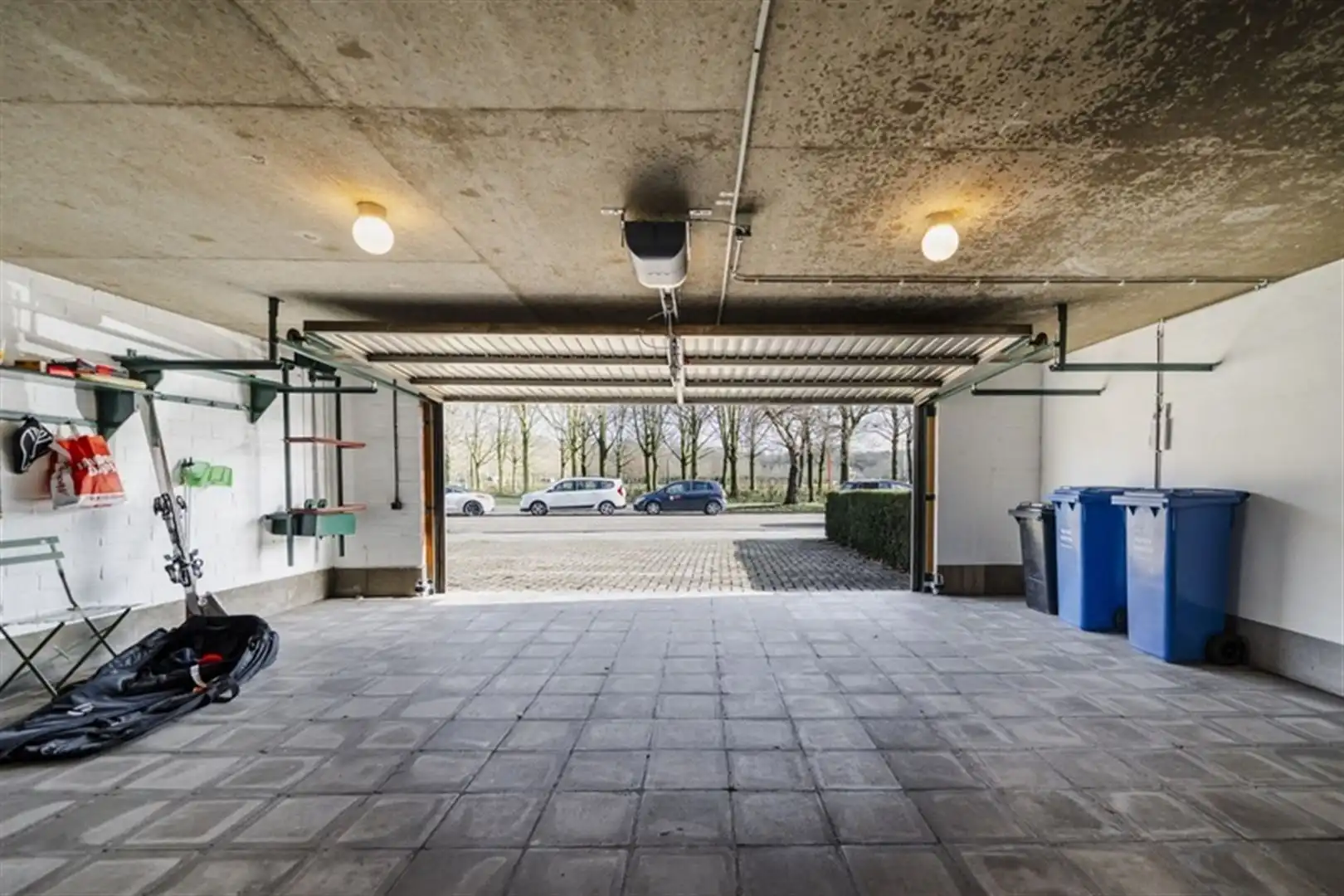 Hoekappartement met 2 slaapkamers en lift in het centrum foto 17