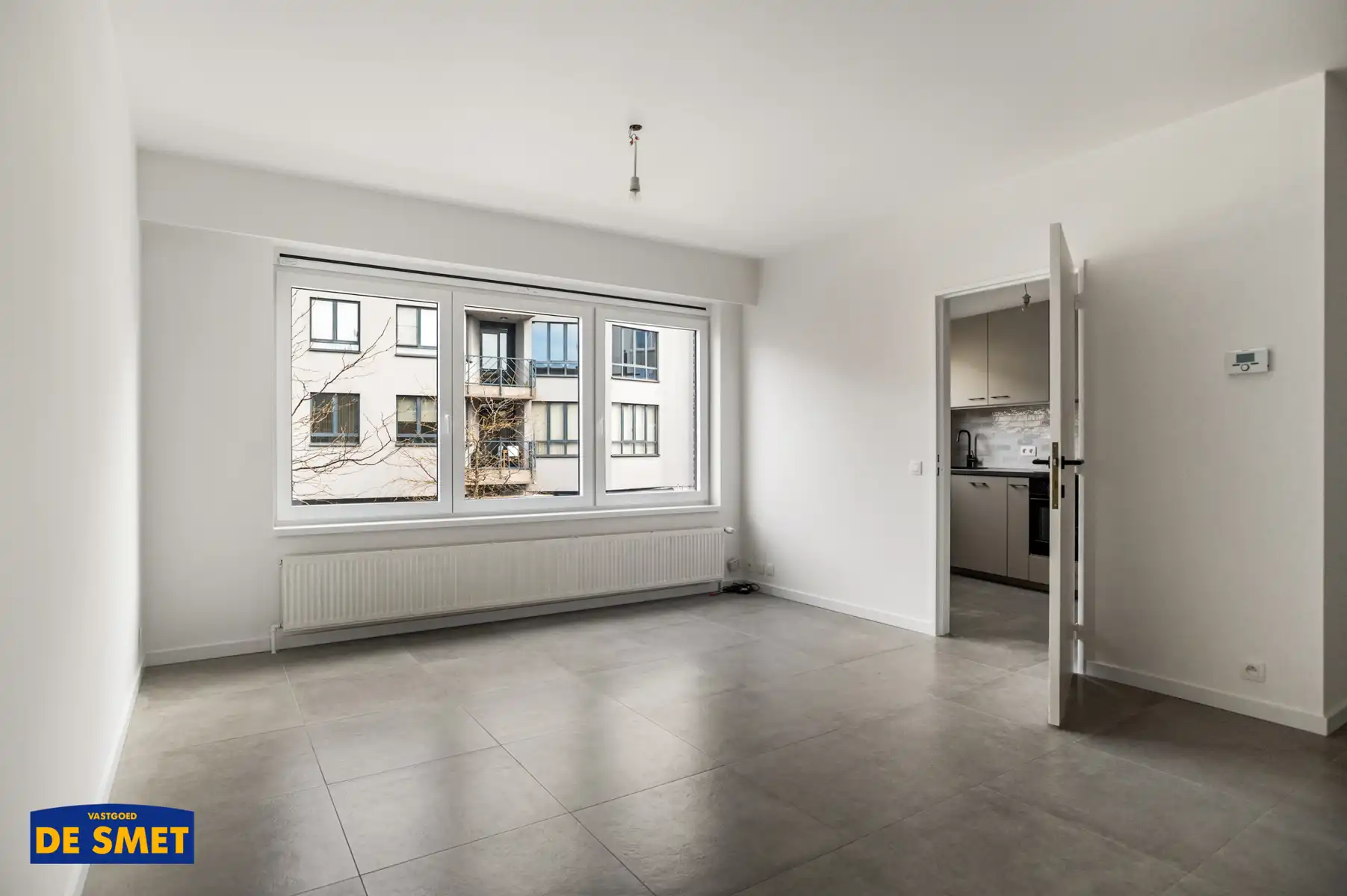 Volledig vernieuwd én geschilderd appartement in het centrum foto 5