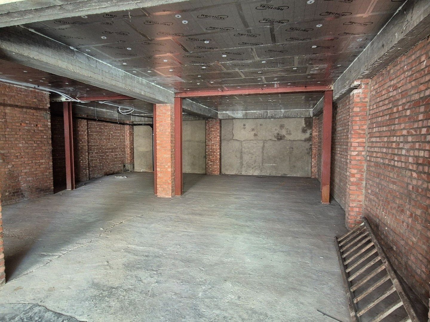 Ruim opslagplaats te Genk centrum foto 7