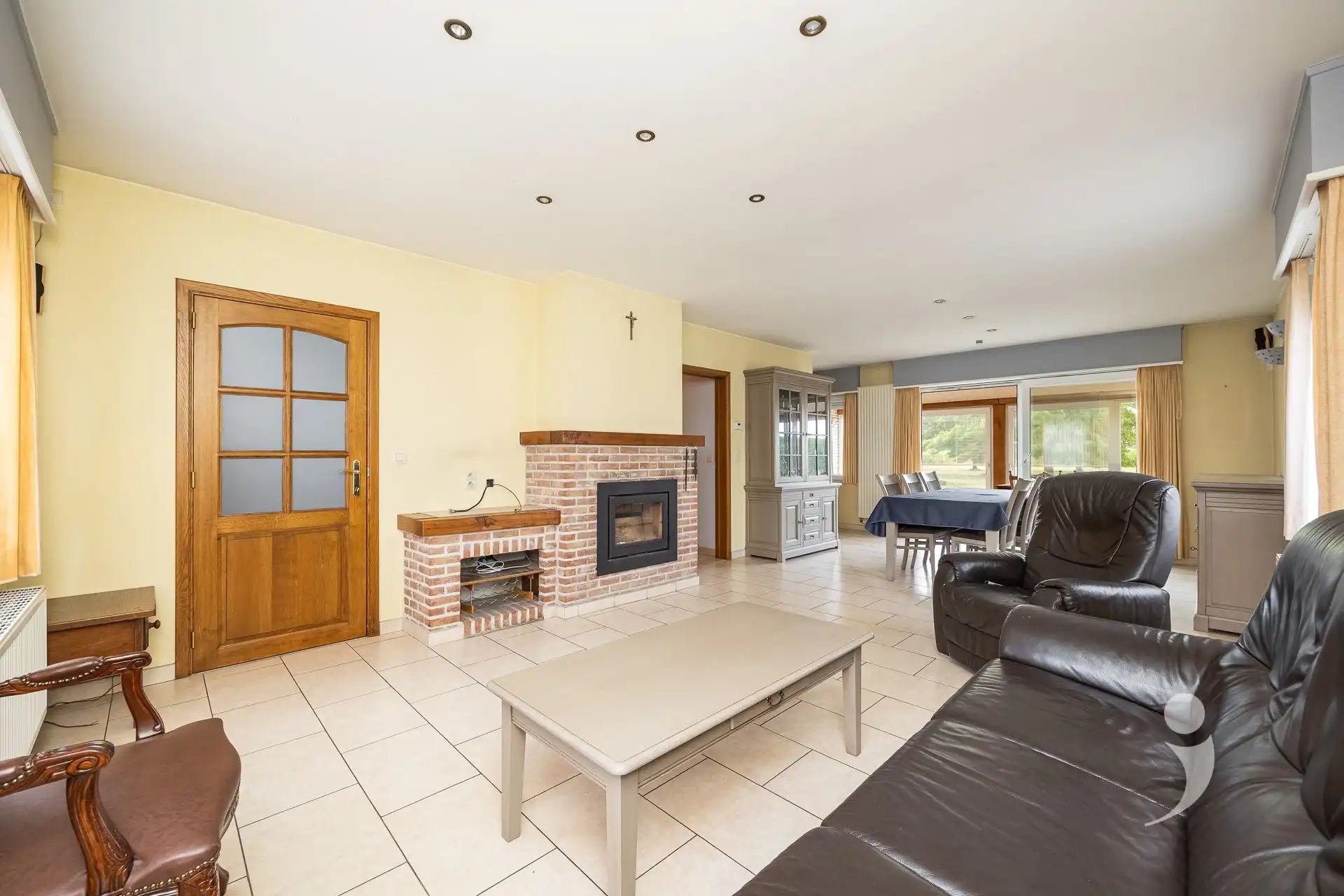 Instapklare woning met grote tuin en zicht op de velden! foto 3