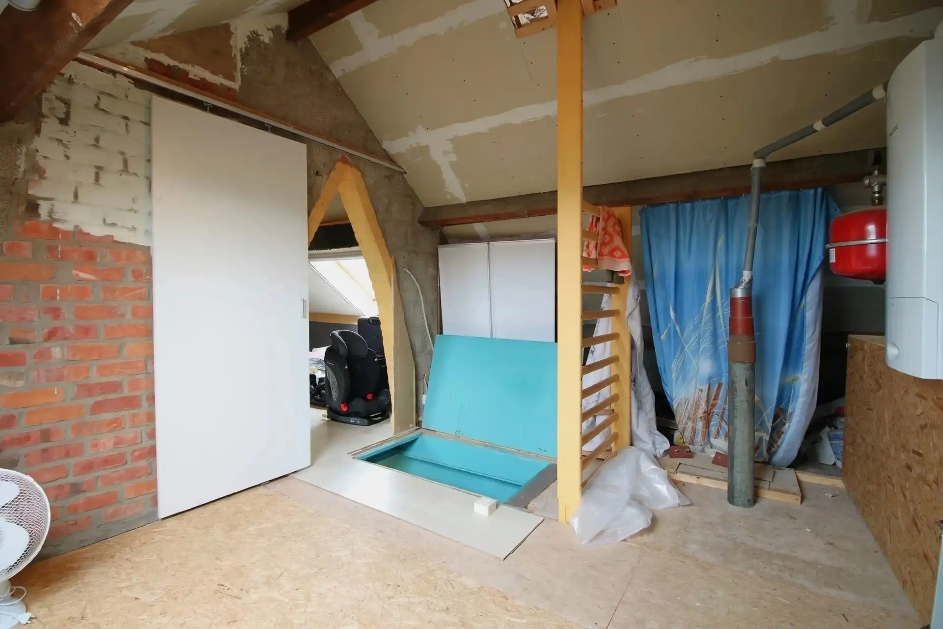Vernieuwde woning HOB in rustige woonwijk foto 24