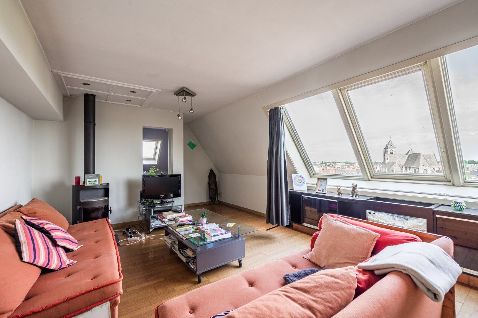 Dakappartement te koop in centrum Kortrijk!  foto 5