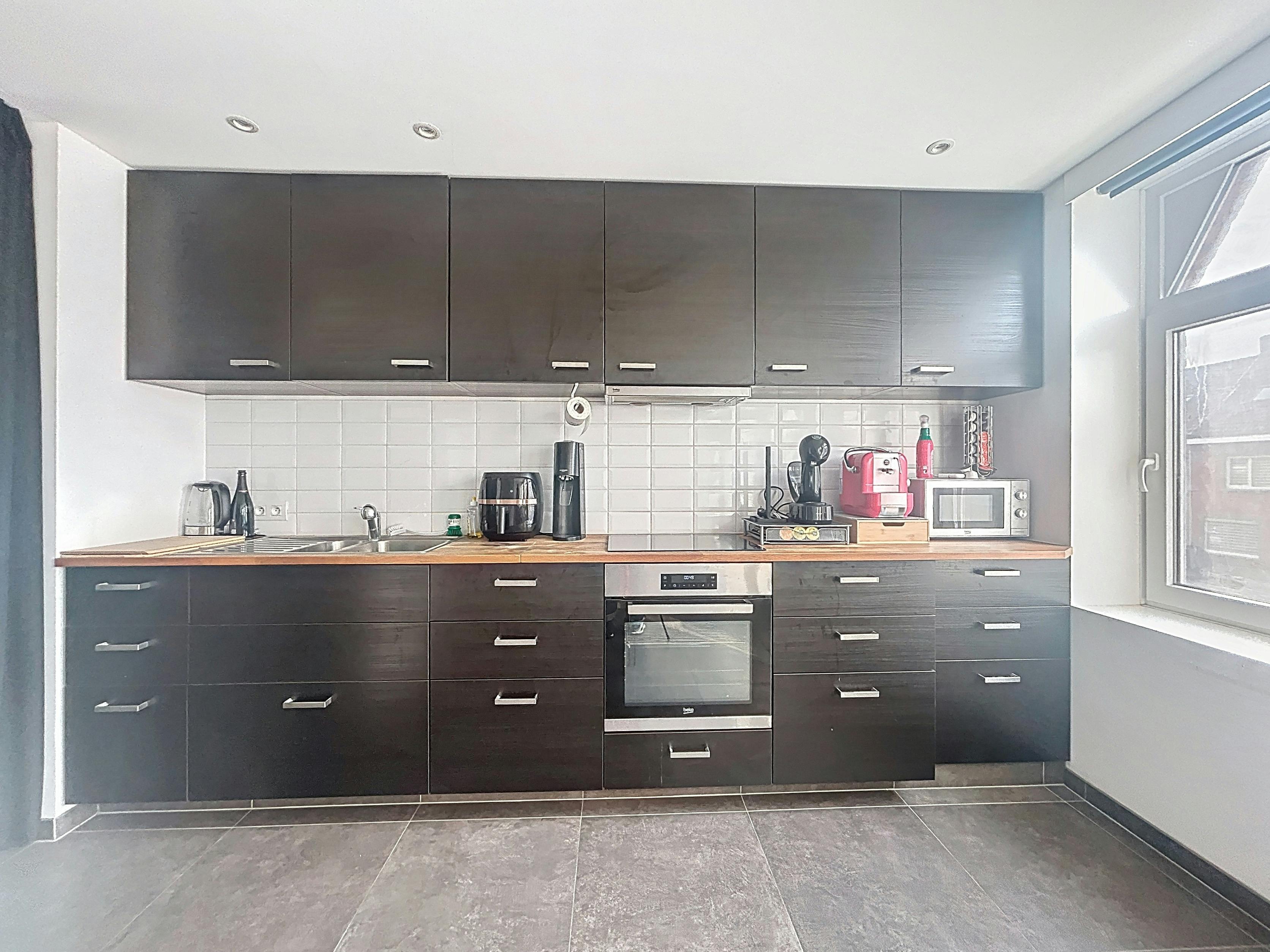 Gerenoveerd duplex appartement te huur in Waregem foto 5
