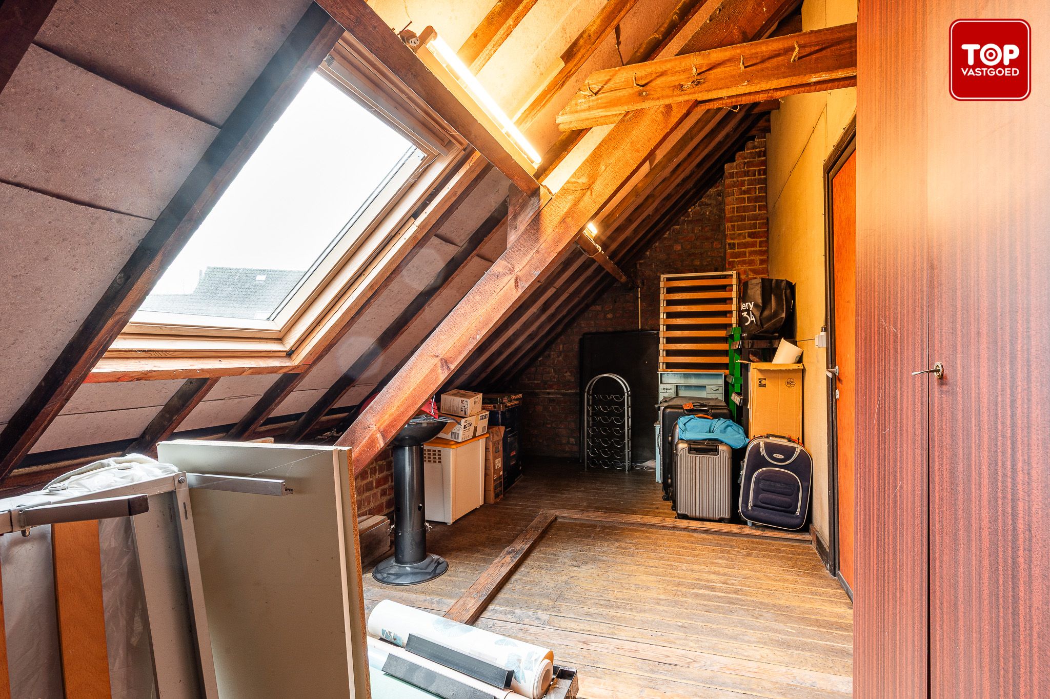 Instapklare woning met 4 slaapkamers en tuin foto 25