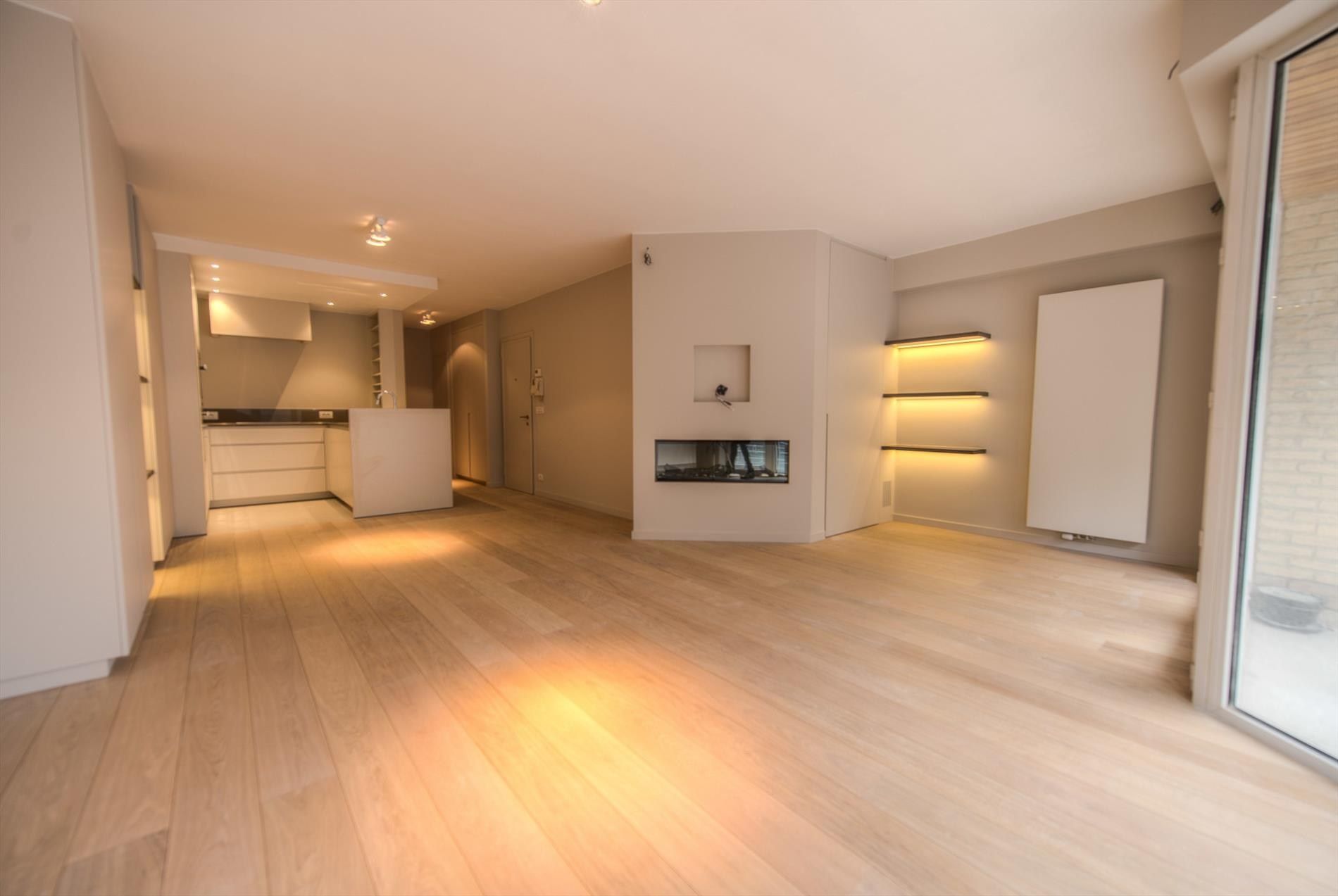 Mooi instapklaar appartement op de Dumortierlaan foto {{pictureIndex}}