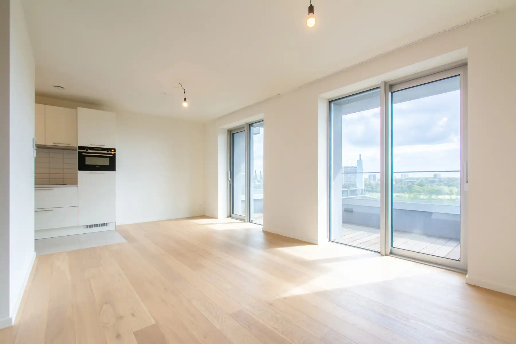 Gezellig 1-slaapkamer appartement met terras foto {{pictureIndex}}
