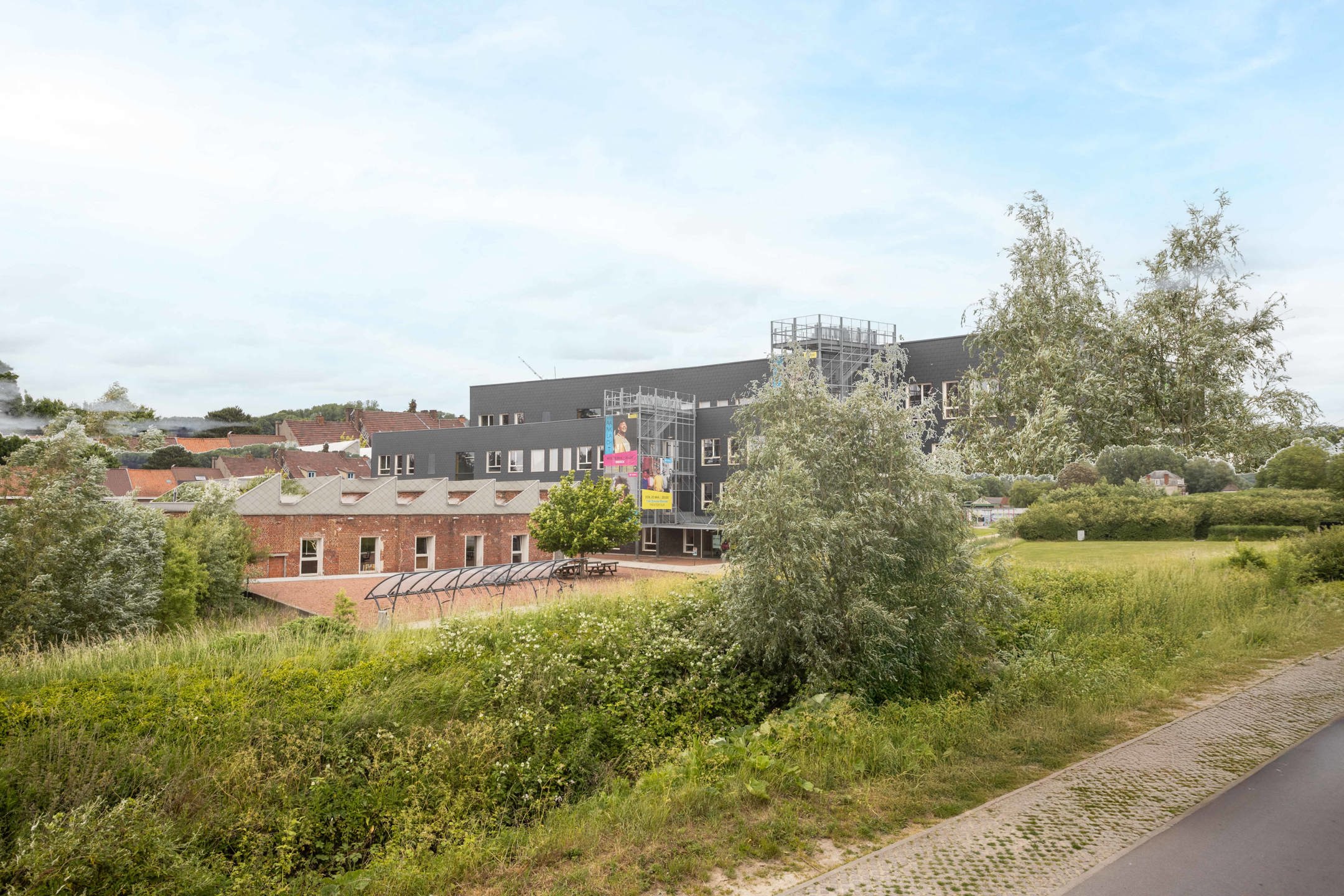 VEELZIJDIG RENOVATIE- EN ONTWIKKELINGSPROJECT foto 26
