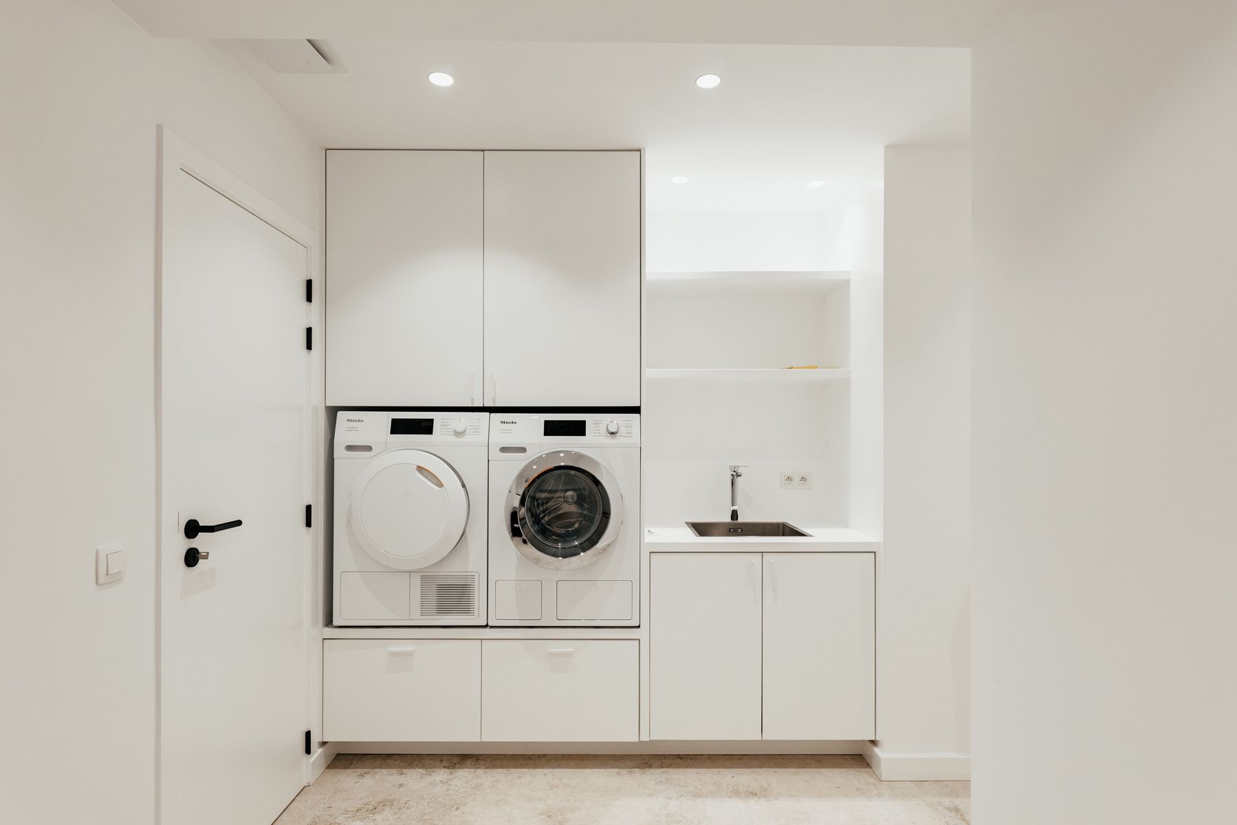 Luxueus gerenoveerde herenwoning op het bruisende Zuid foto 15