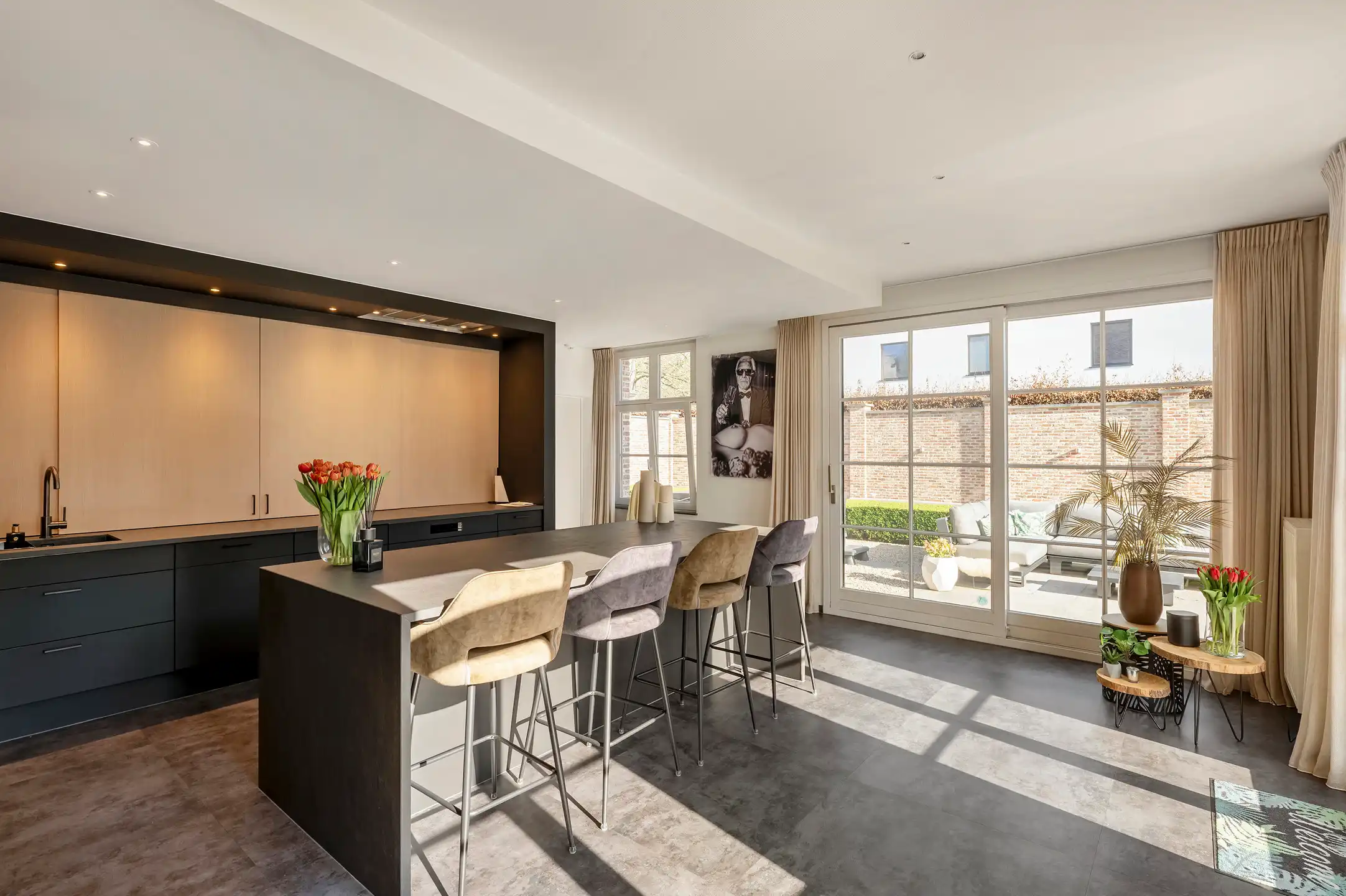 Topvilla met paardenaccomodatie, infinity-pool en 2e woning! foto 18