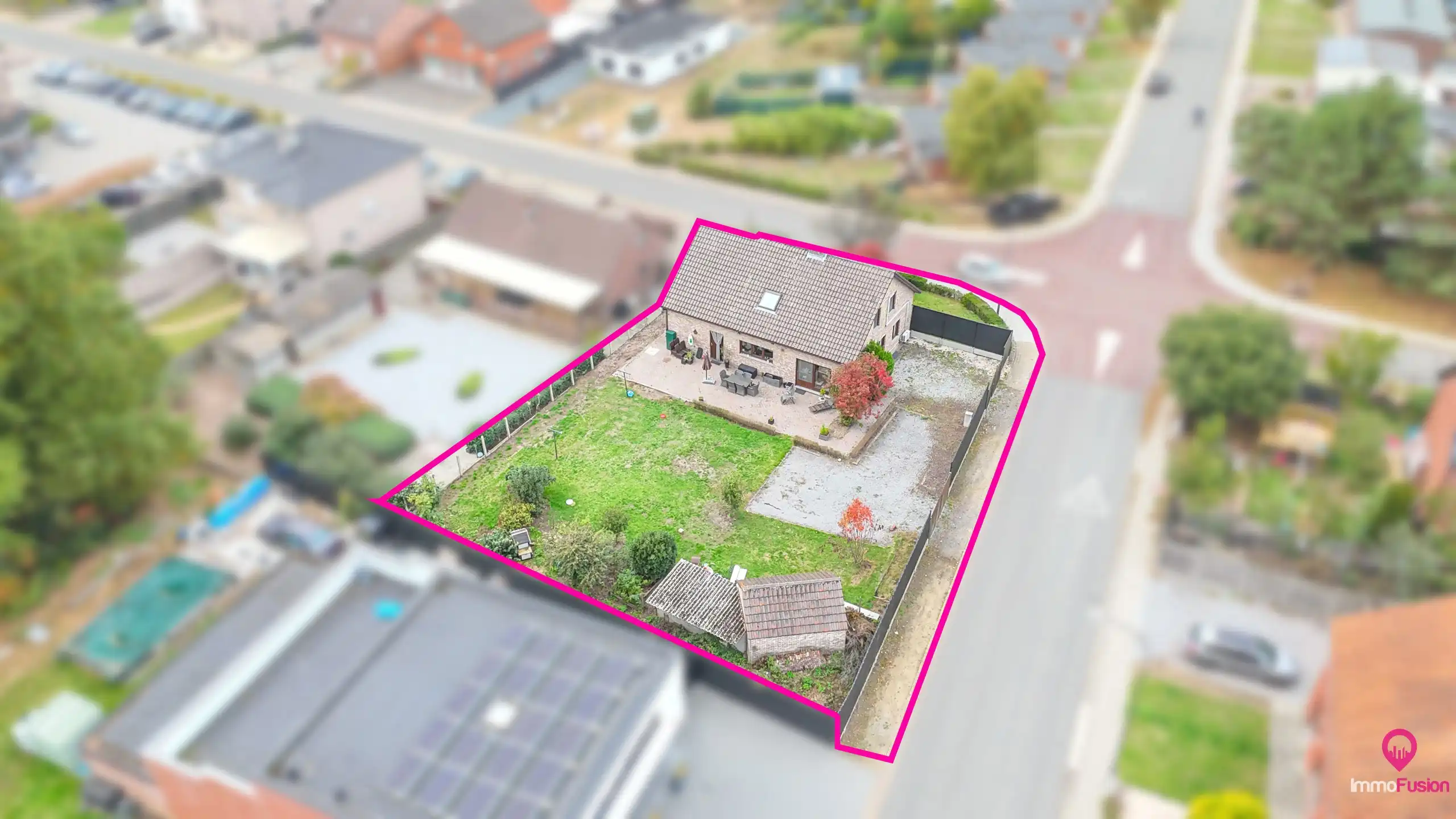 Prachtige landelijke woning met grote omheinde tuin en 3 slpk! foto 45