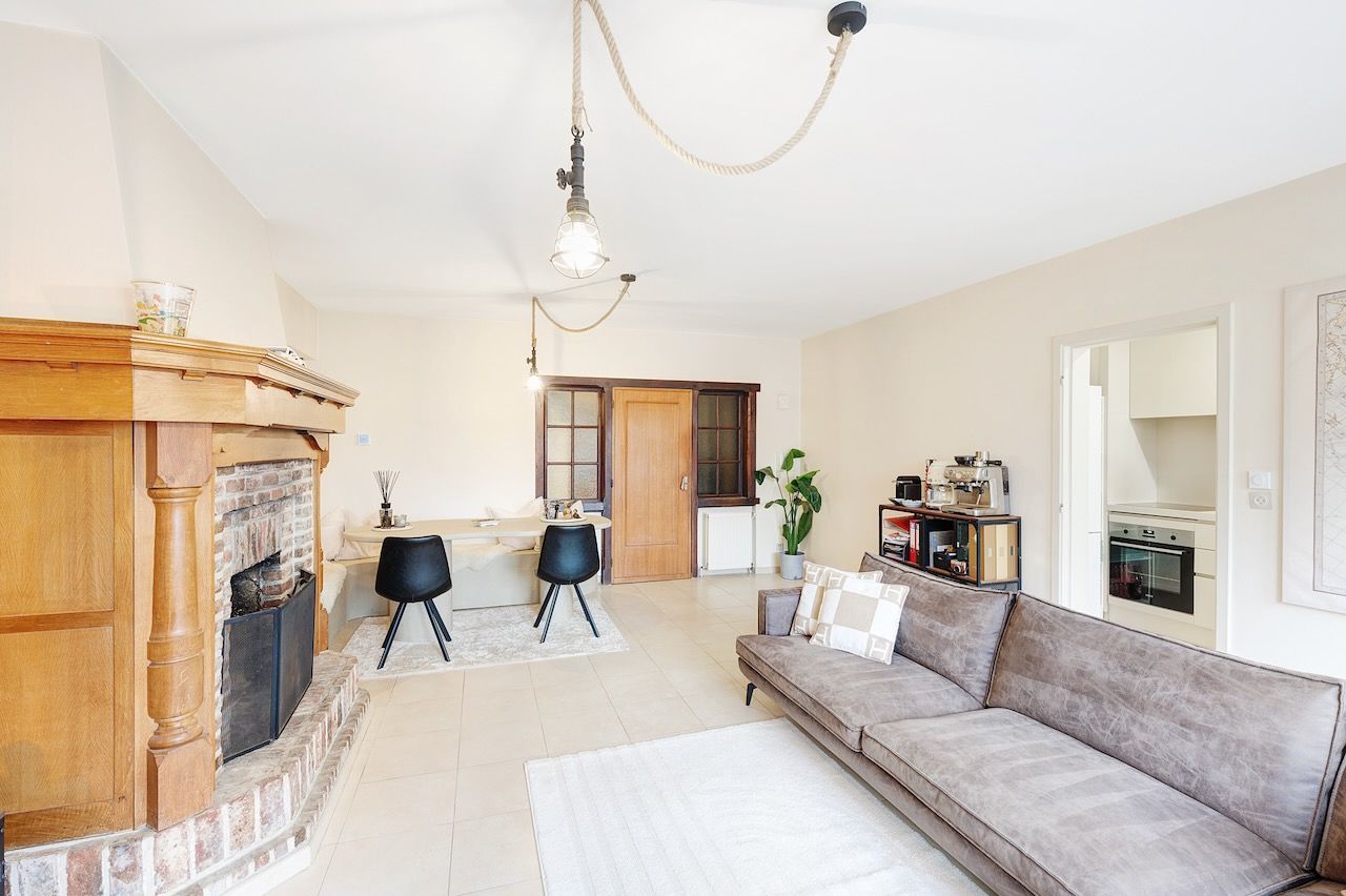 Ruim appartement, uitermate geschikt voor jaarverhuur of vaste bewoning foto 4