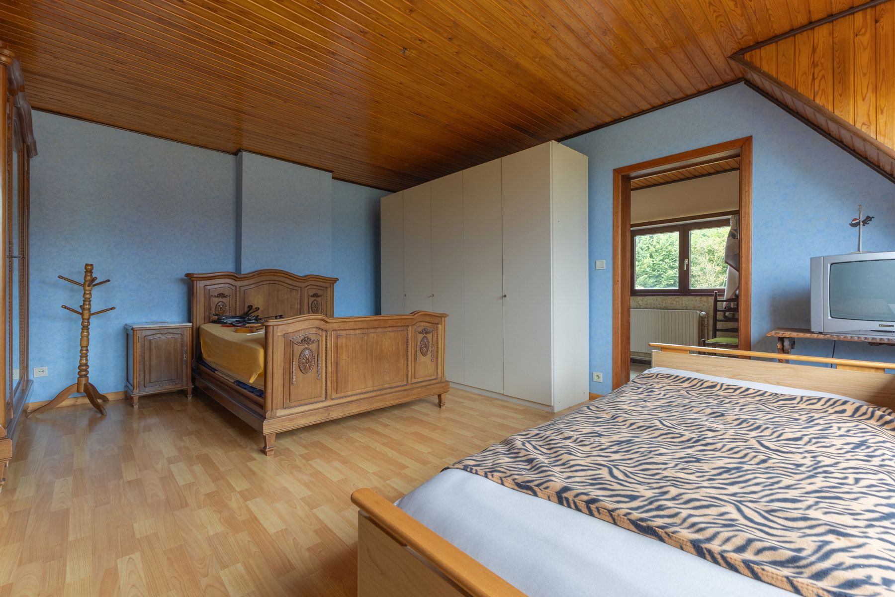 Ruime driegevelwoning met veel mogelijkheden foto 12
