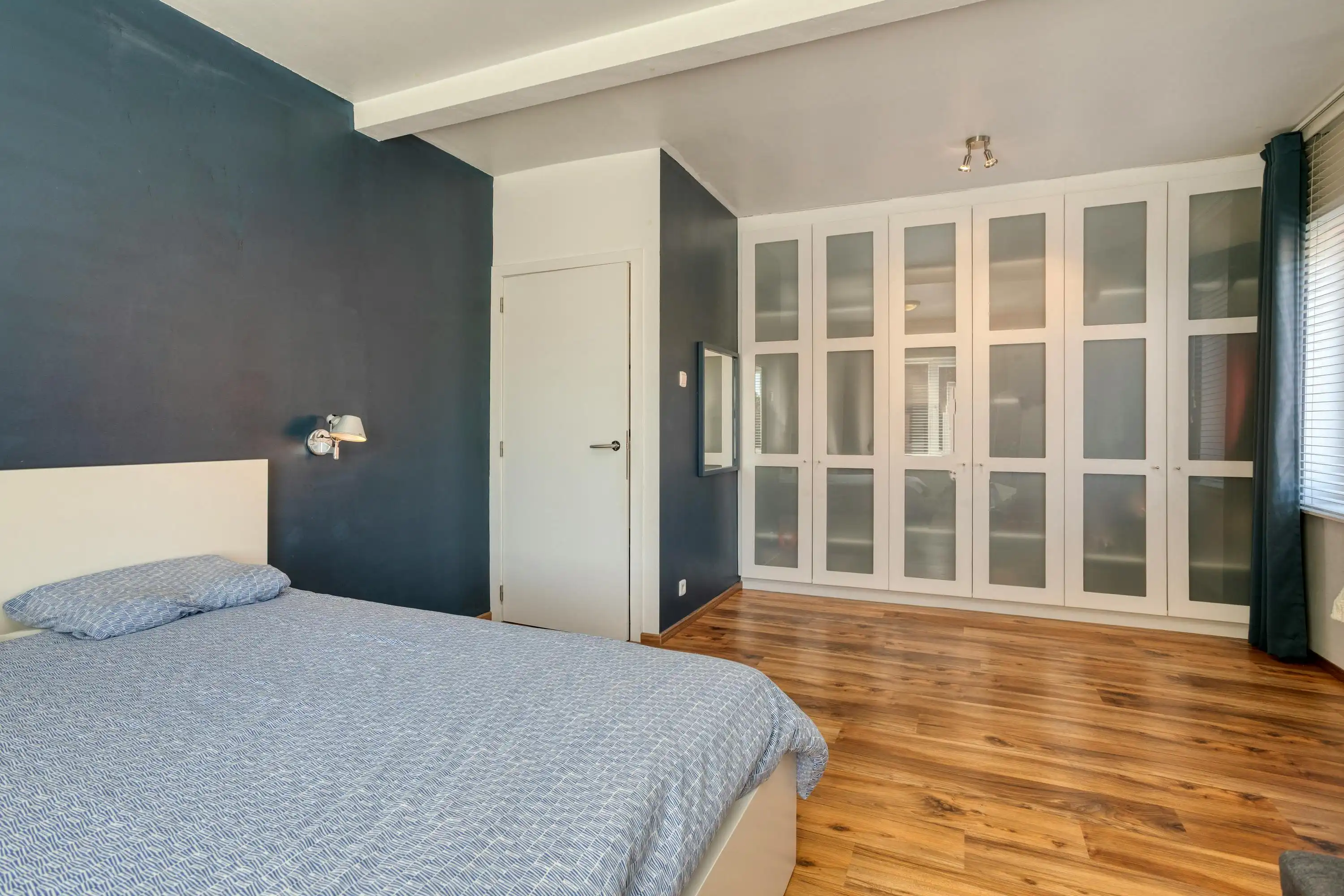 Instapklaar huis met 4 kamers te koop in centrum Desselgem foto 15