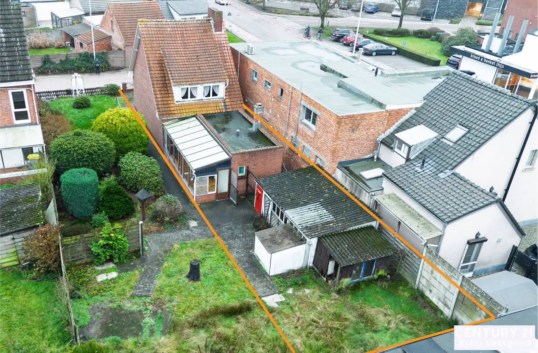 Te renoveren woning met potentieel in hartje Oud-Turnhout foto 24