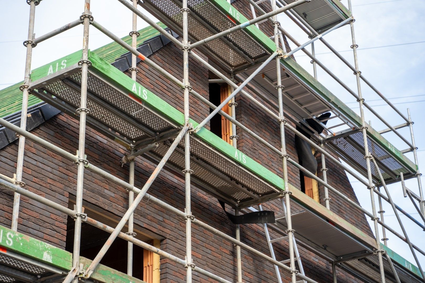 Energiezuinige halfopen bebouwing met ruime tuin foto 7