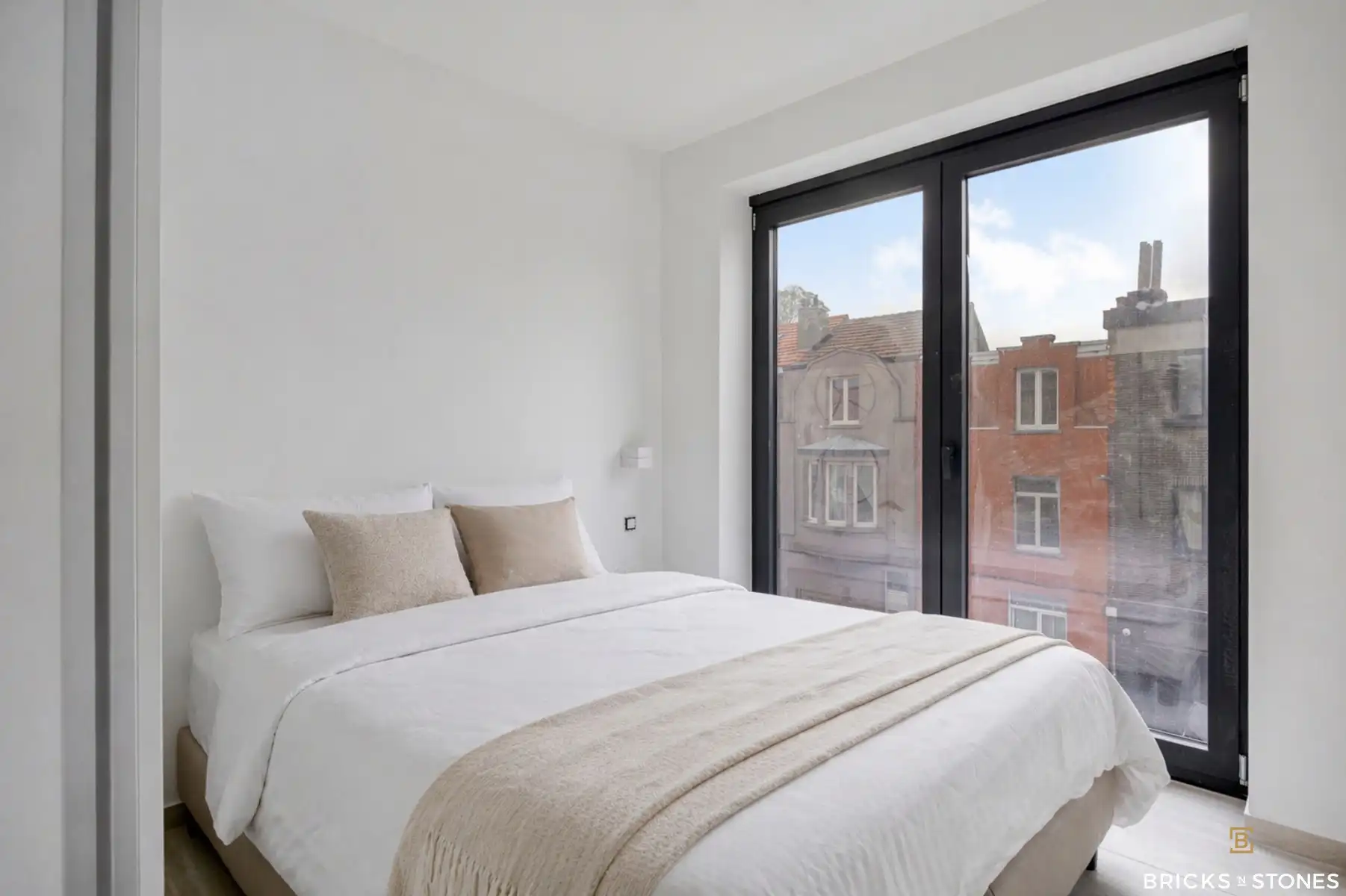 Luxe nieuwbouw appartement met 2 slaapkamers en terras foto 6