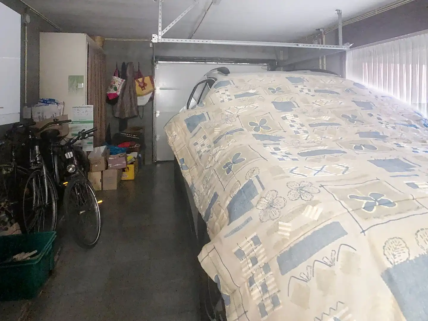 Alleenstaande woning met 3 slaapkamers,  inpandige garage, op 1744m² en zicht op de velden foto 13