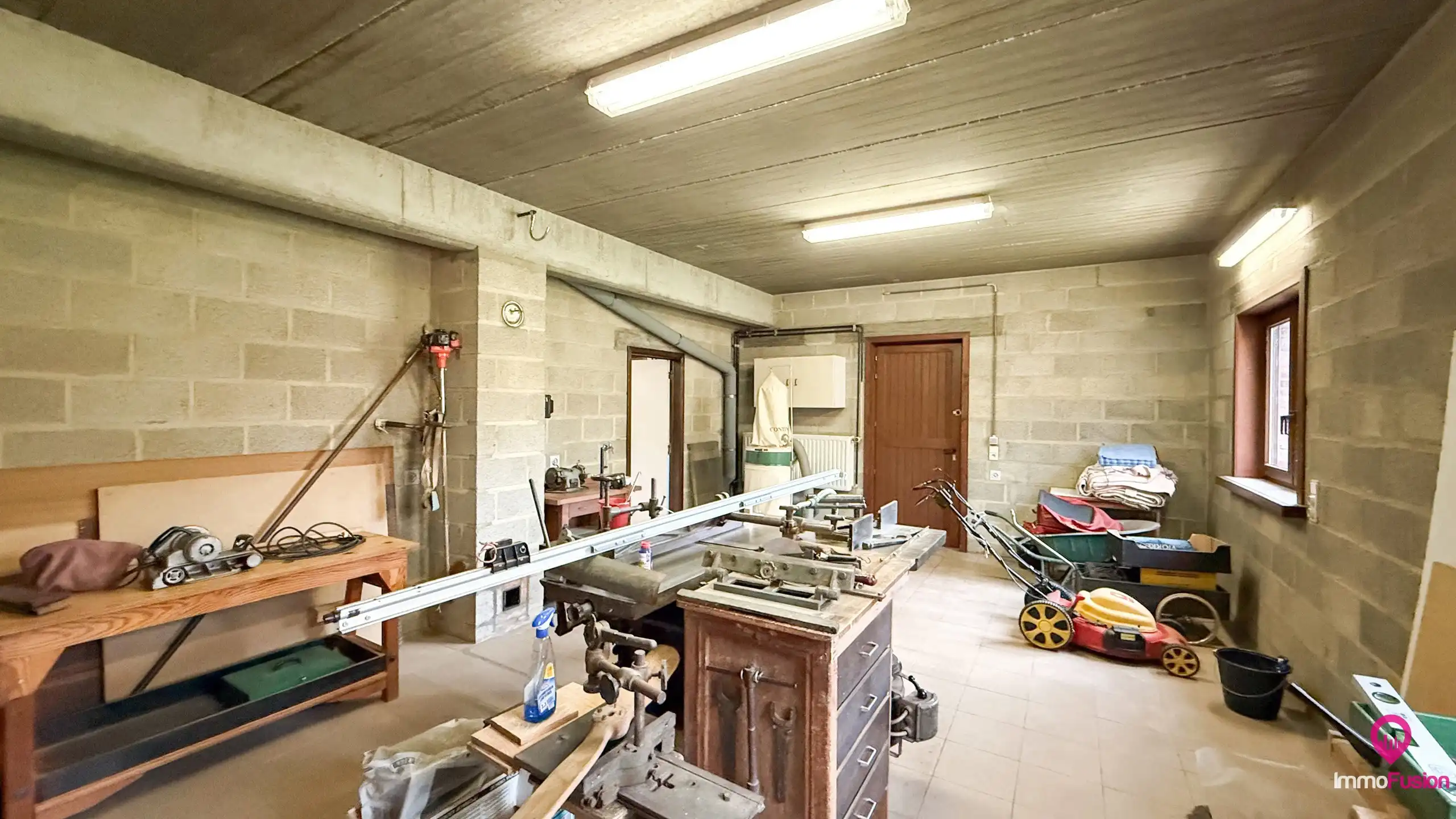 Exclusieve hoeve op 40are met bosrijke ligging te Paal! foto 38