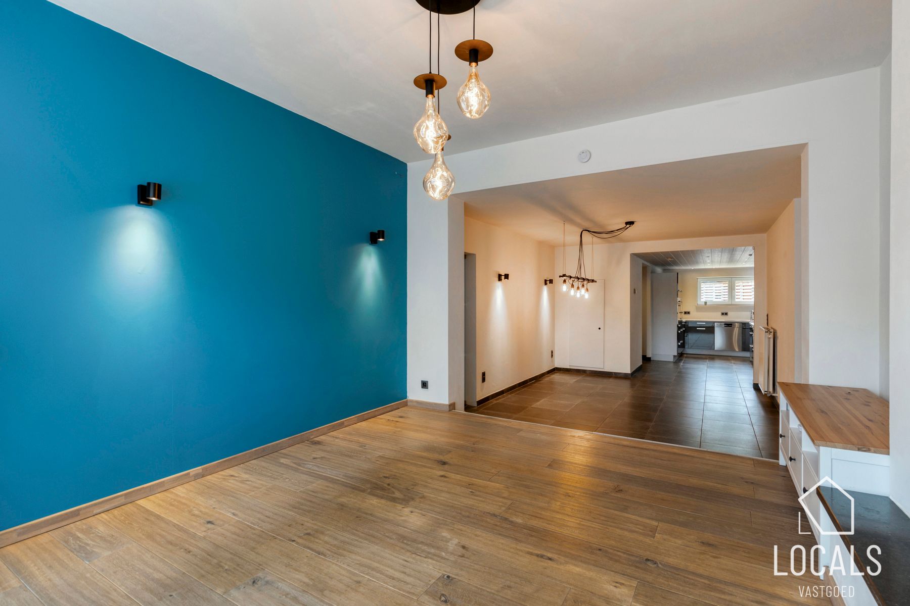 Gerenoveerde woning met mogelijkheid tot 4 slaapkamers foto 5