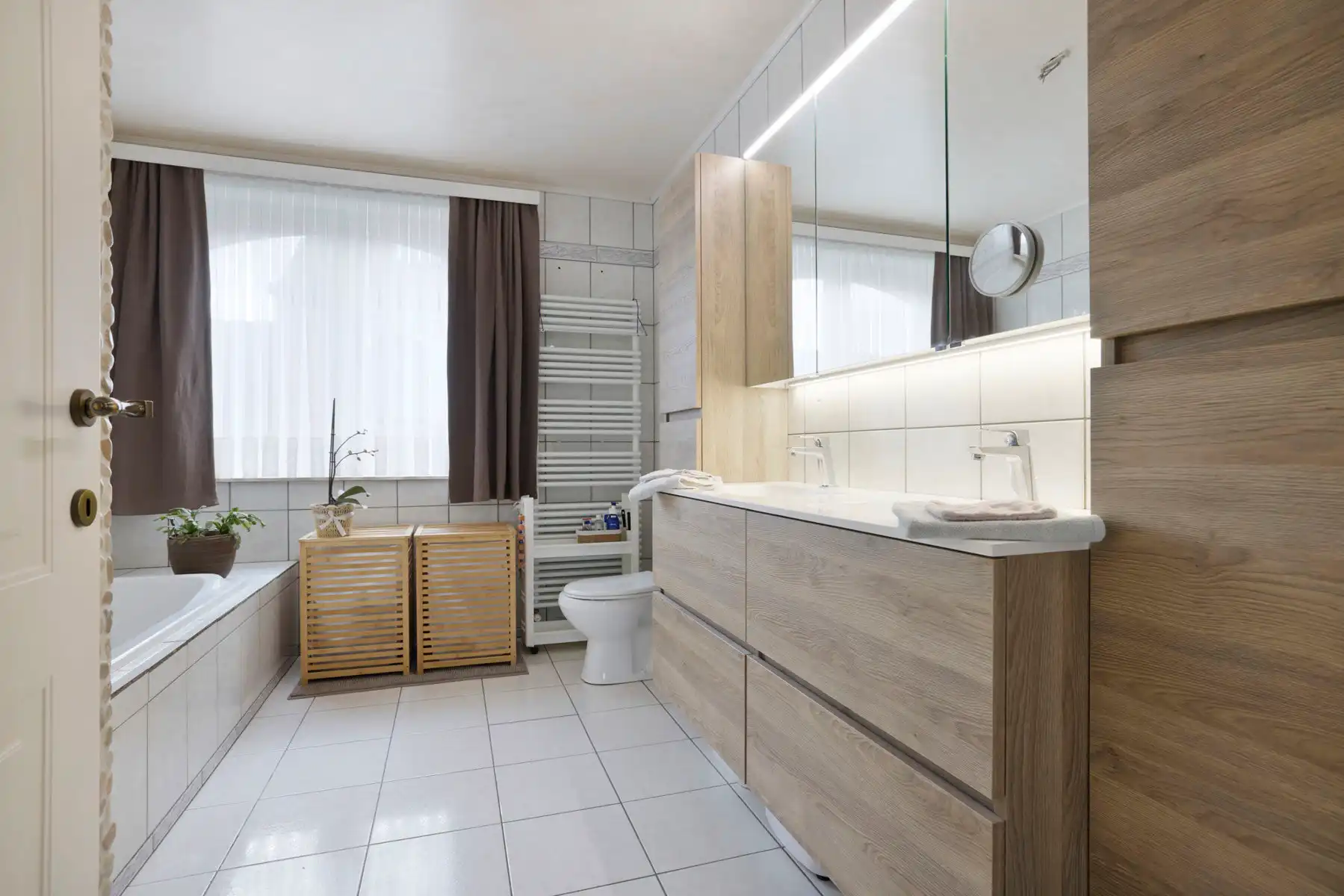 Instapklare woning met 3 slaapkamers en tuin  foto 8